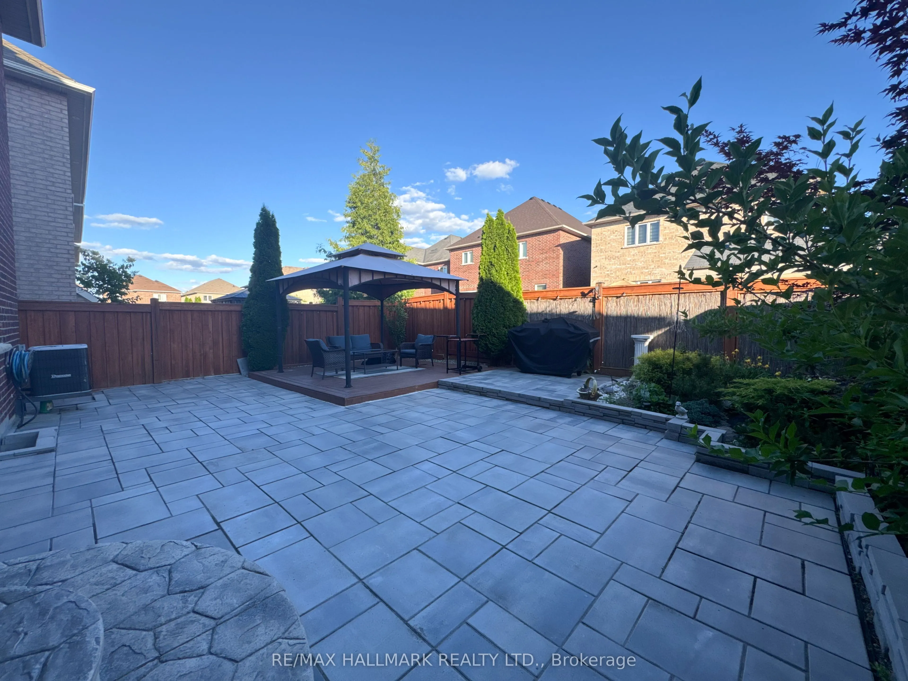 33 Mckenzie Way