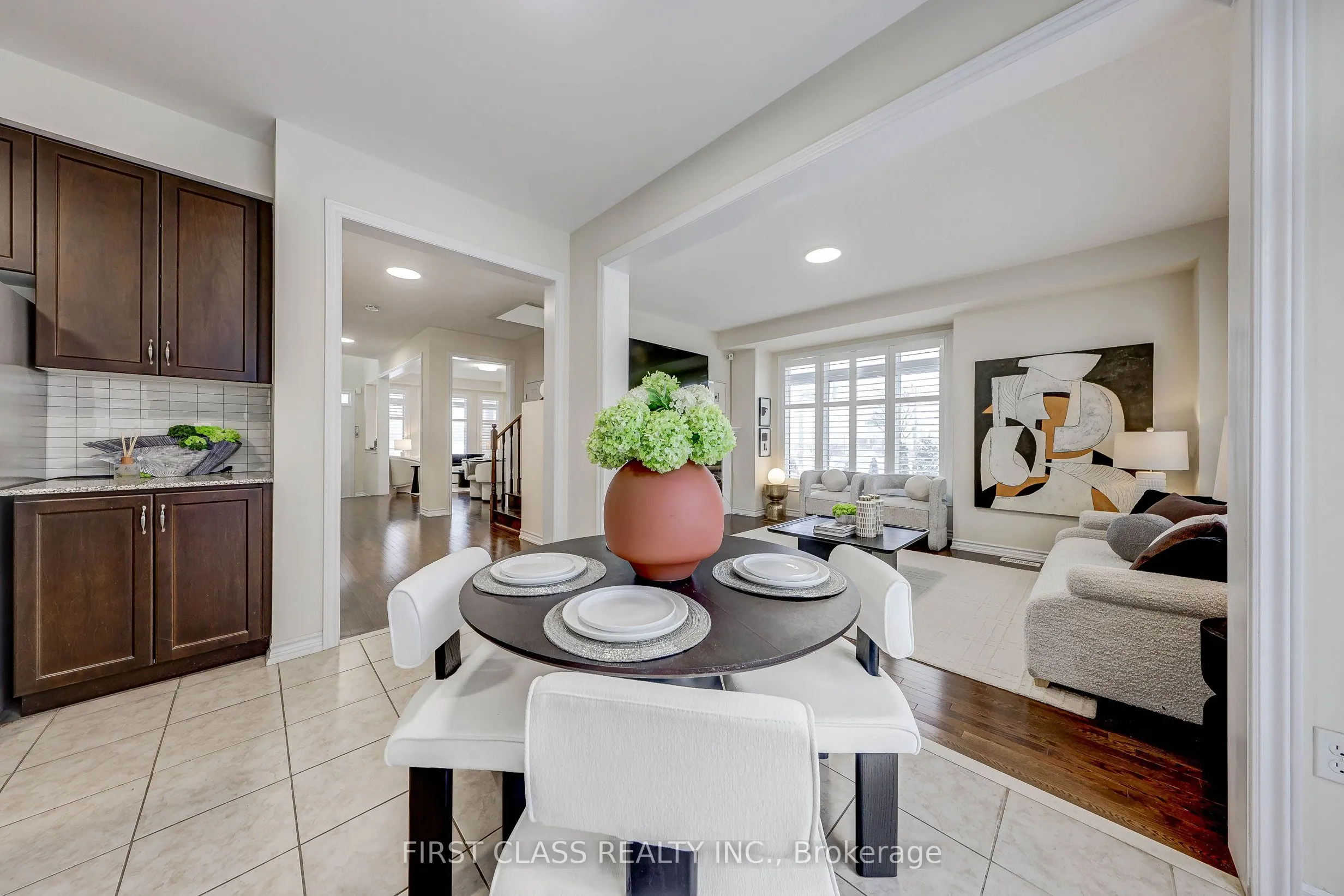 2 James Parrott Avenue