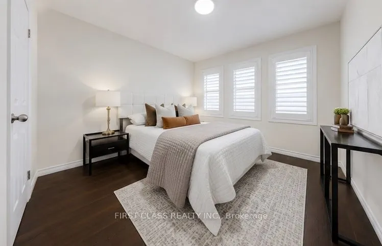 2 James Parrott Avenue