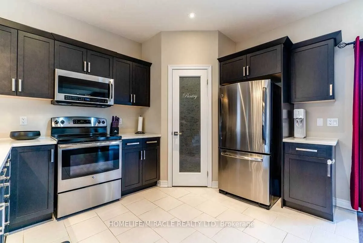 32 Carleton Trail