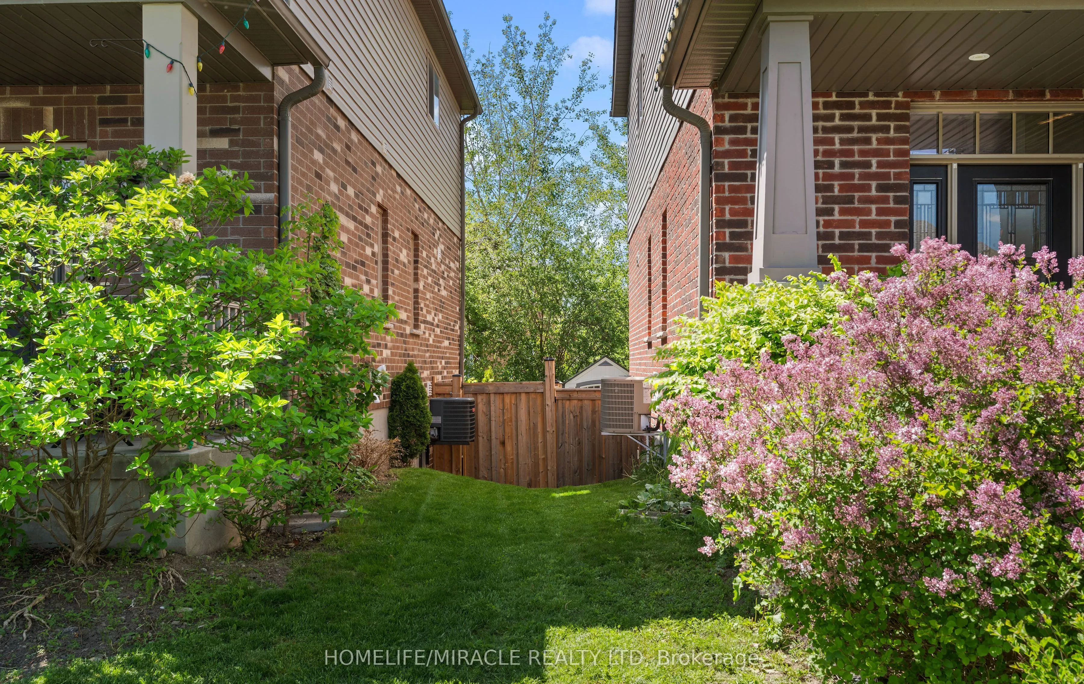 32 Carleton Trail