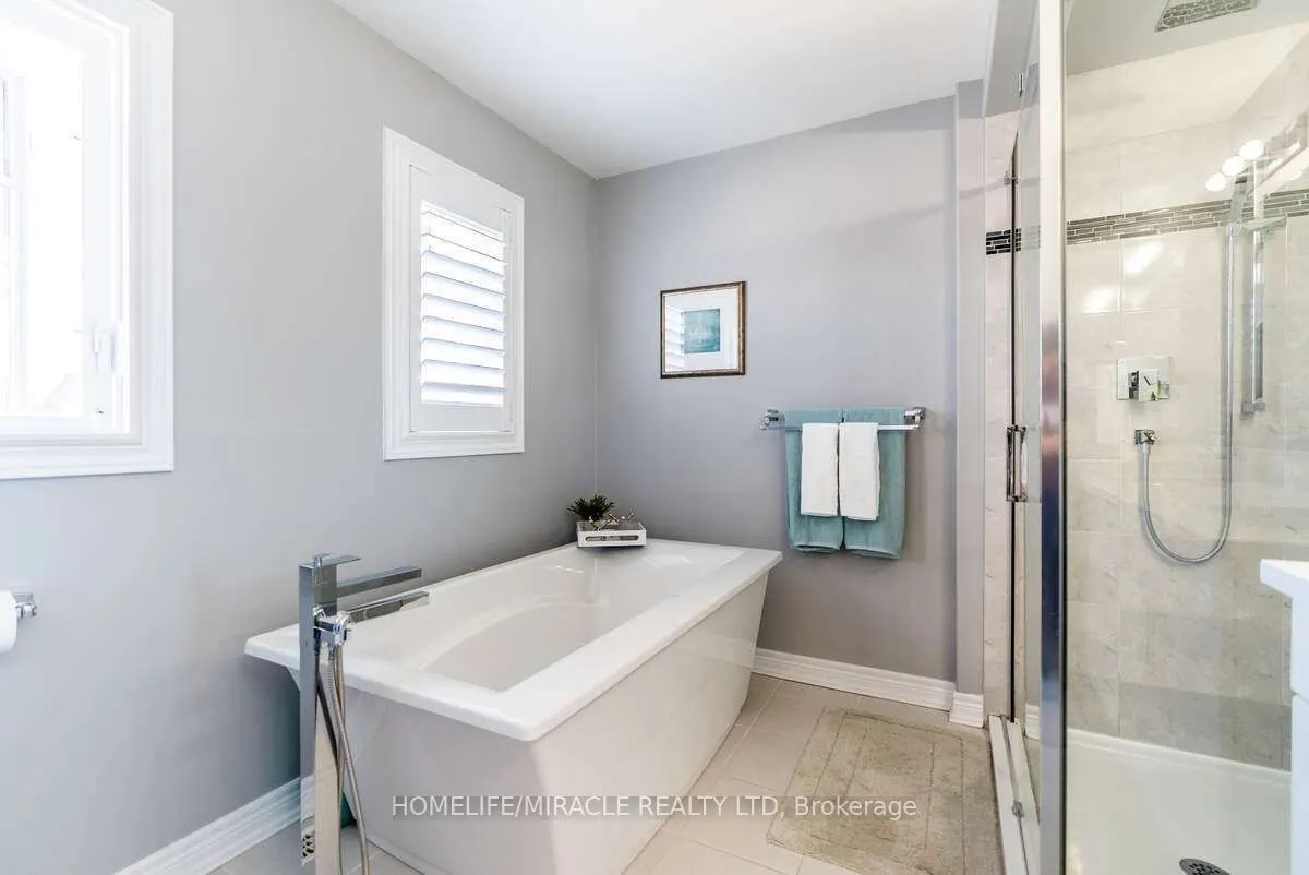 32 Carleton Trail
