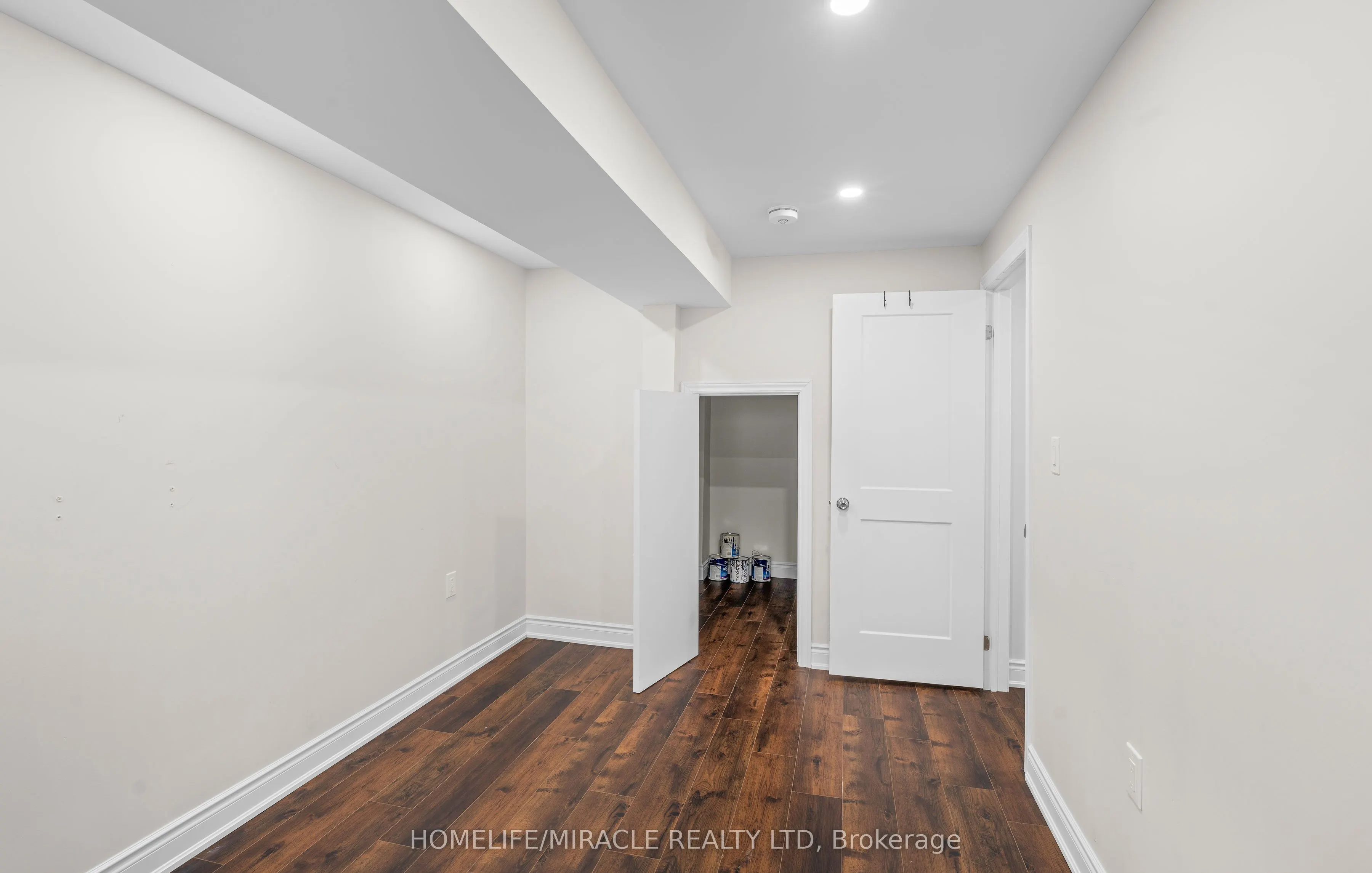 32 Carleton Trail