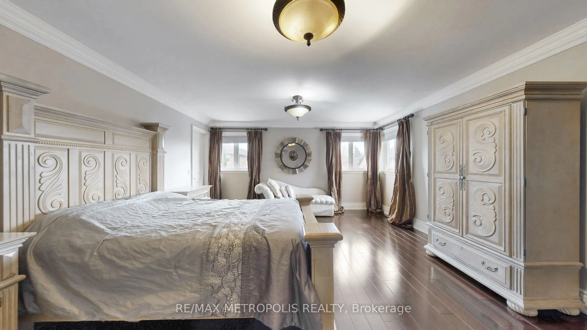 51 Babak Boulevard
