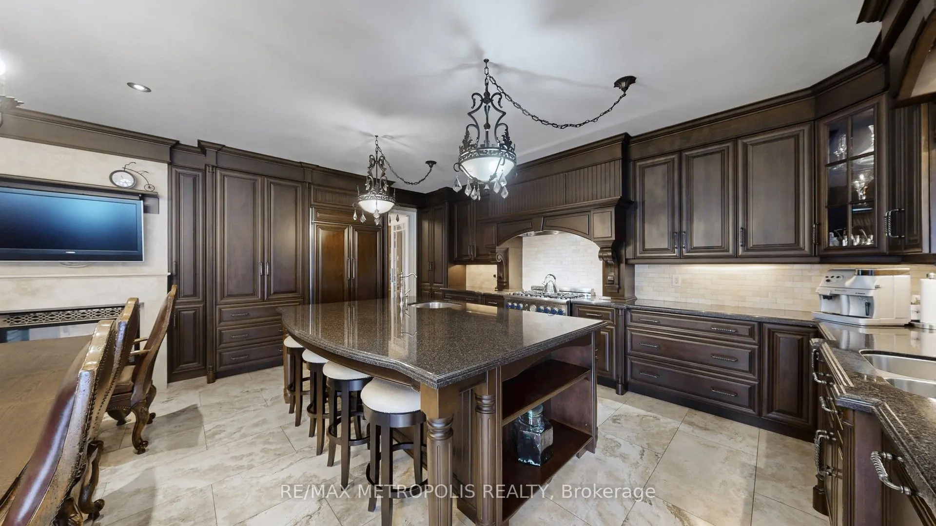 51 Babak Boulevard