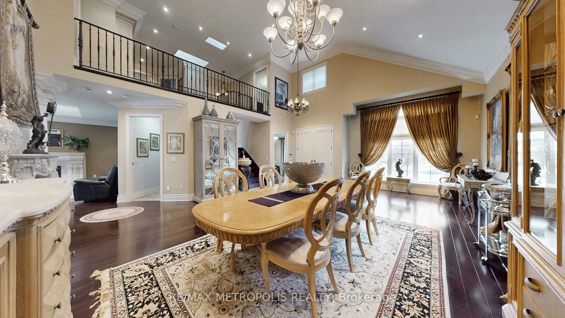 51 Babak Boulevard