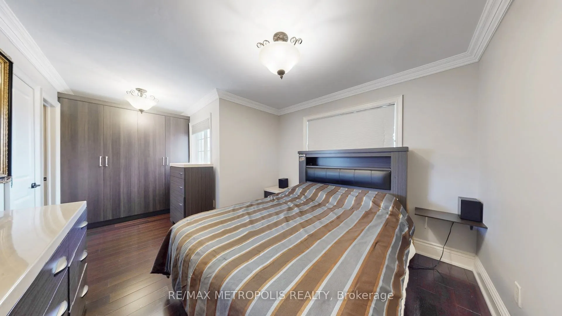 51 Babak Boulevard