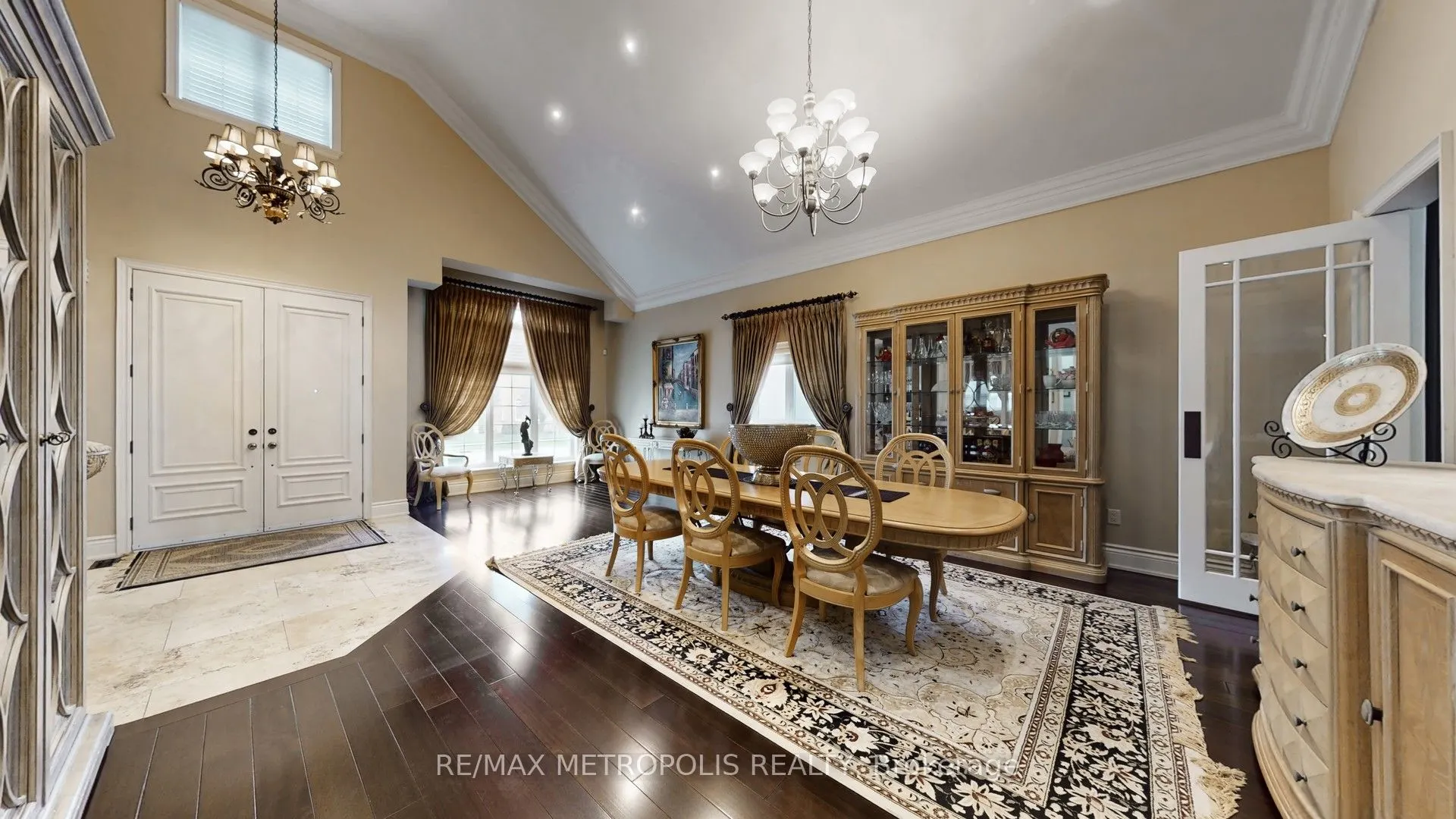 51 Babak Boulevard