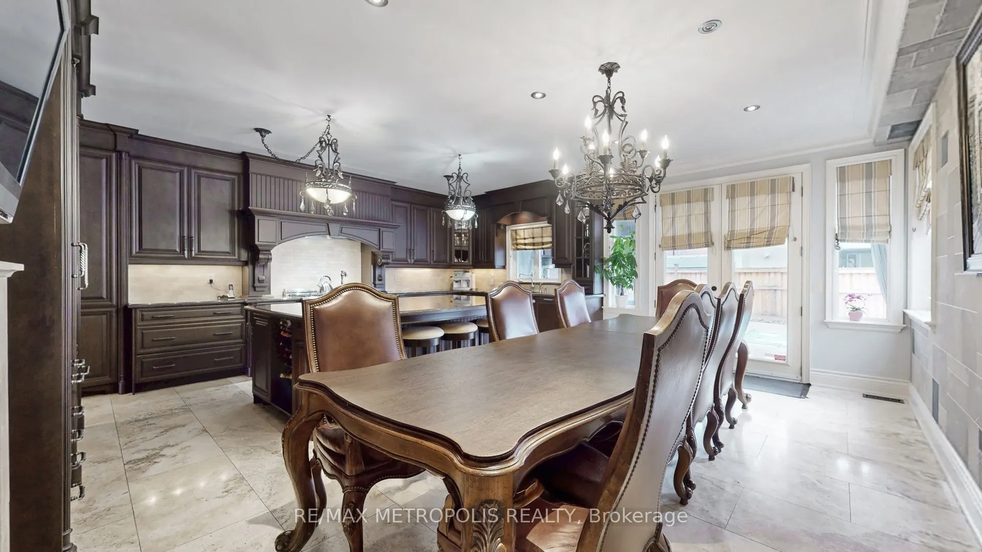 51 Babak Boulevard