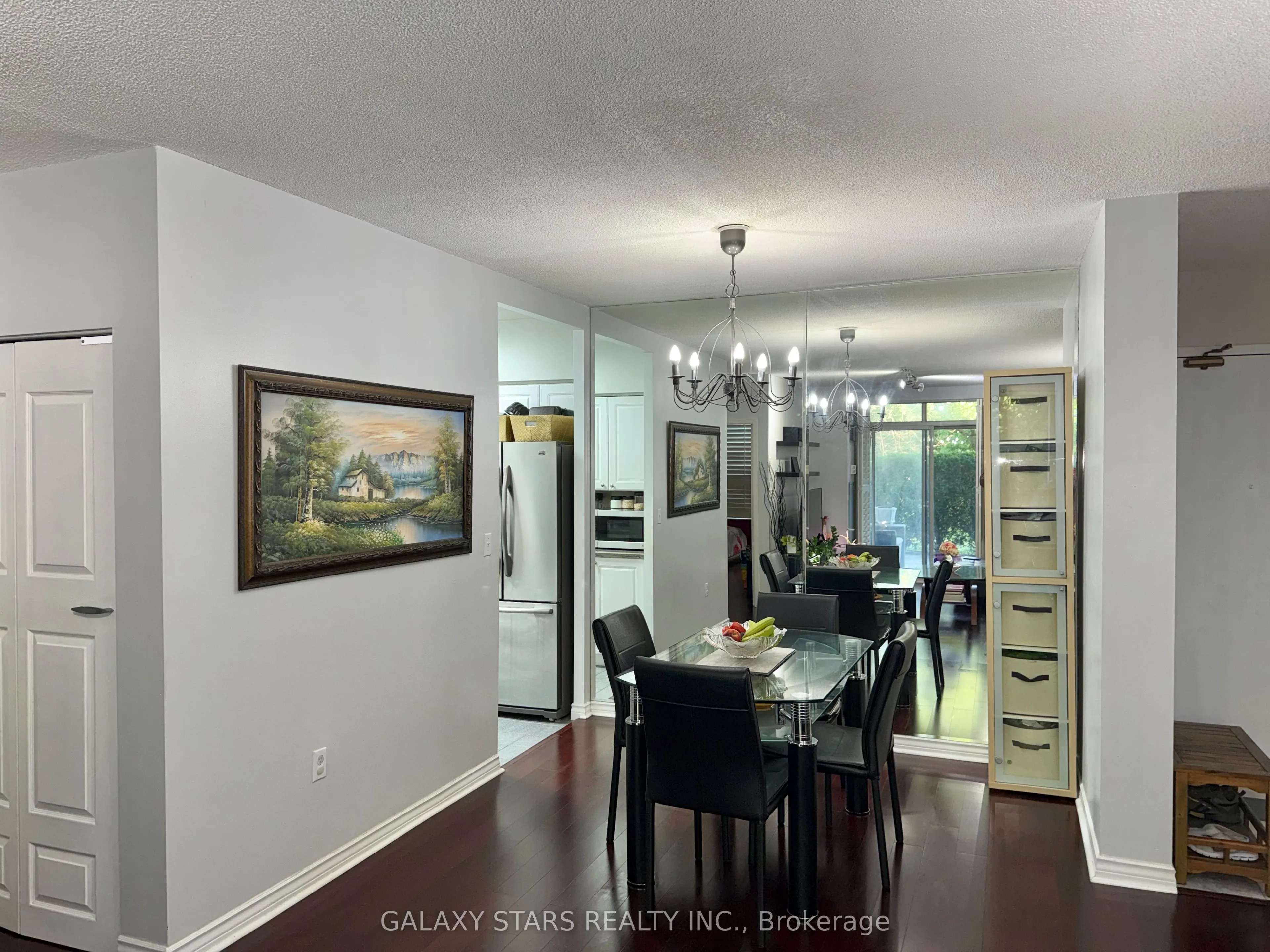 2200 John Street #106