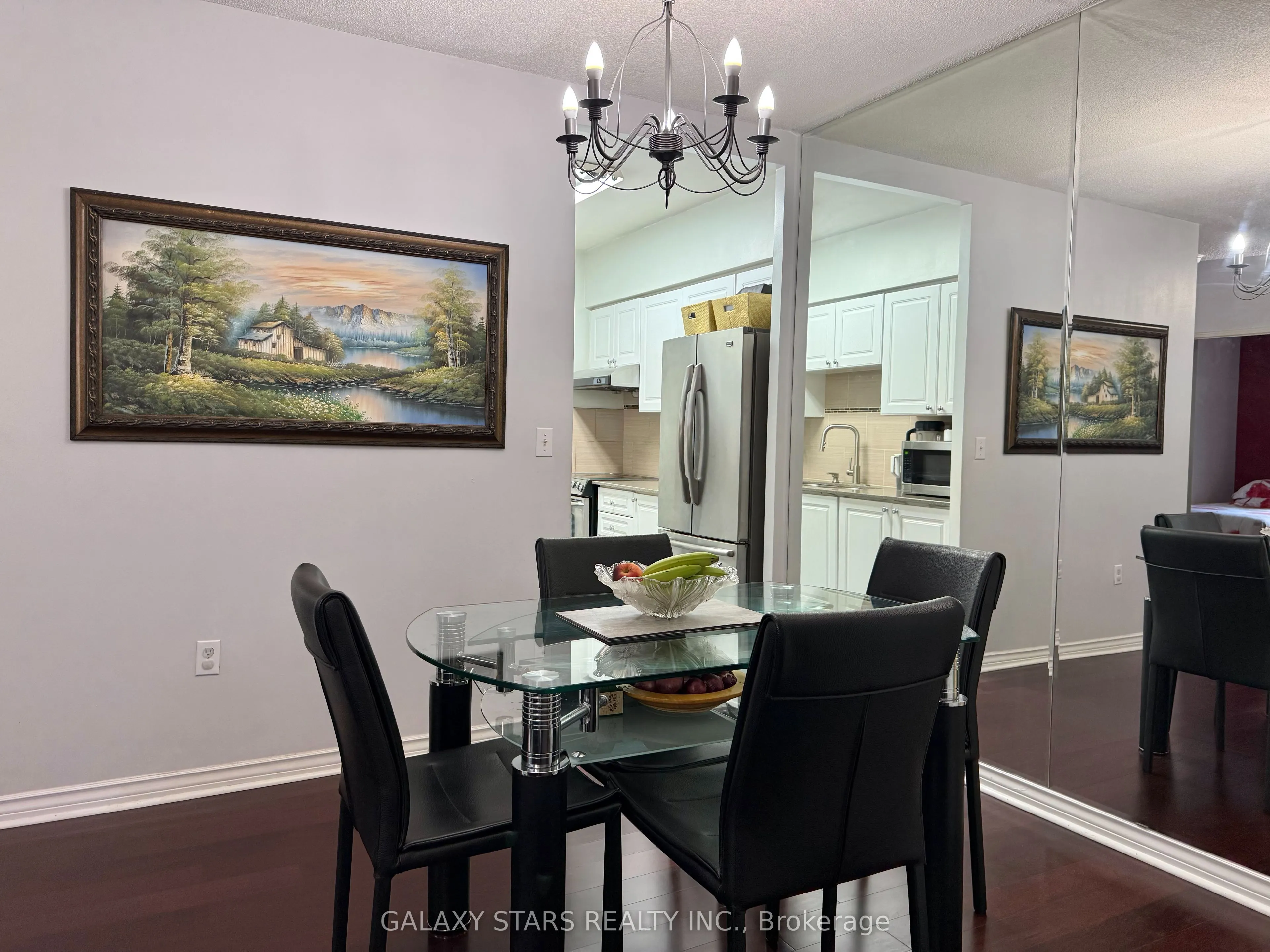 2200 John Street #106