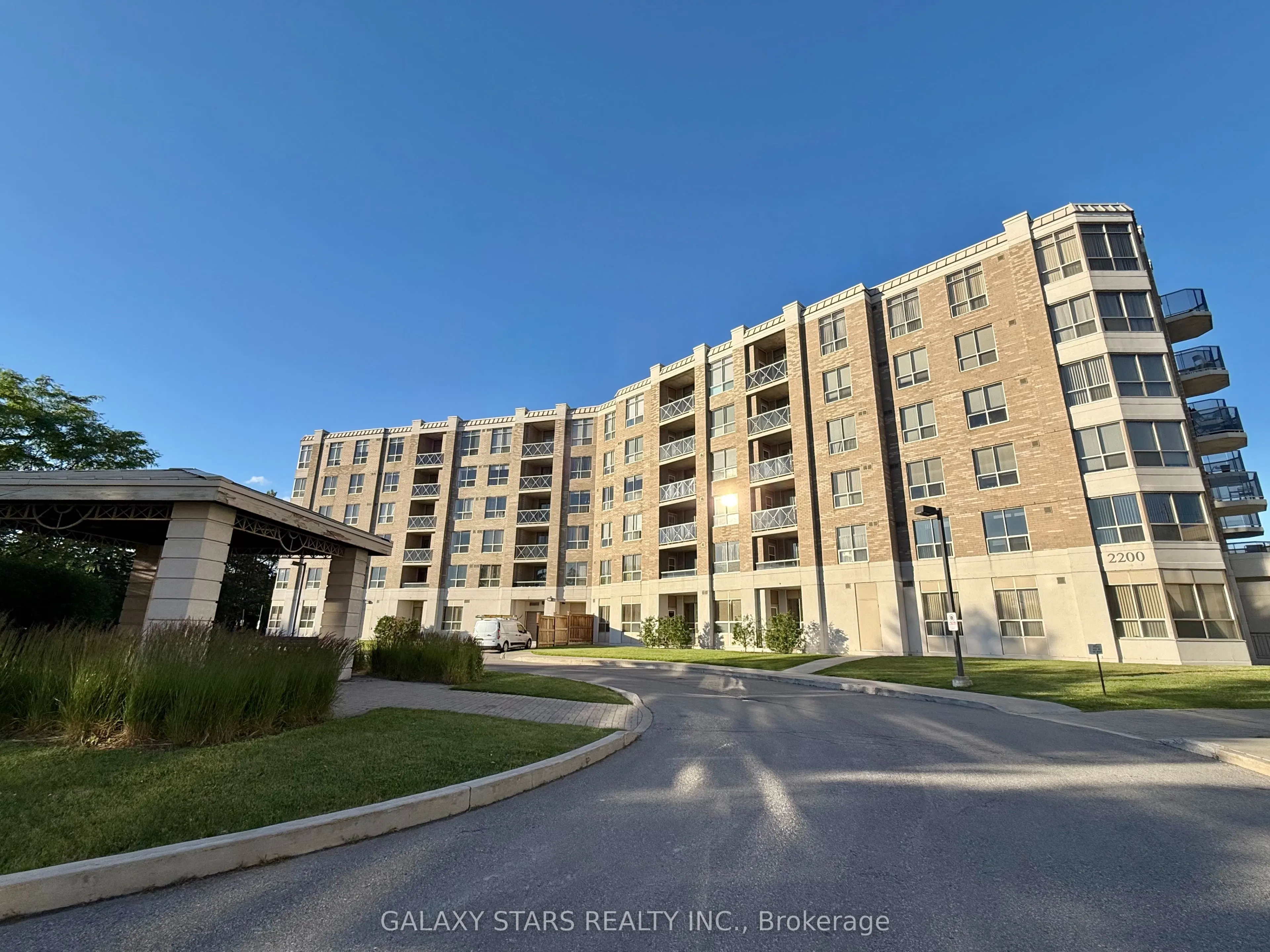 2200 John Street #106