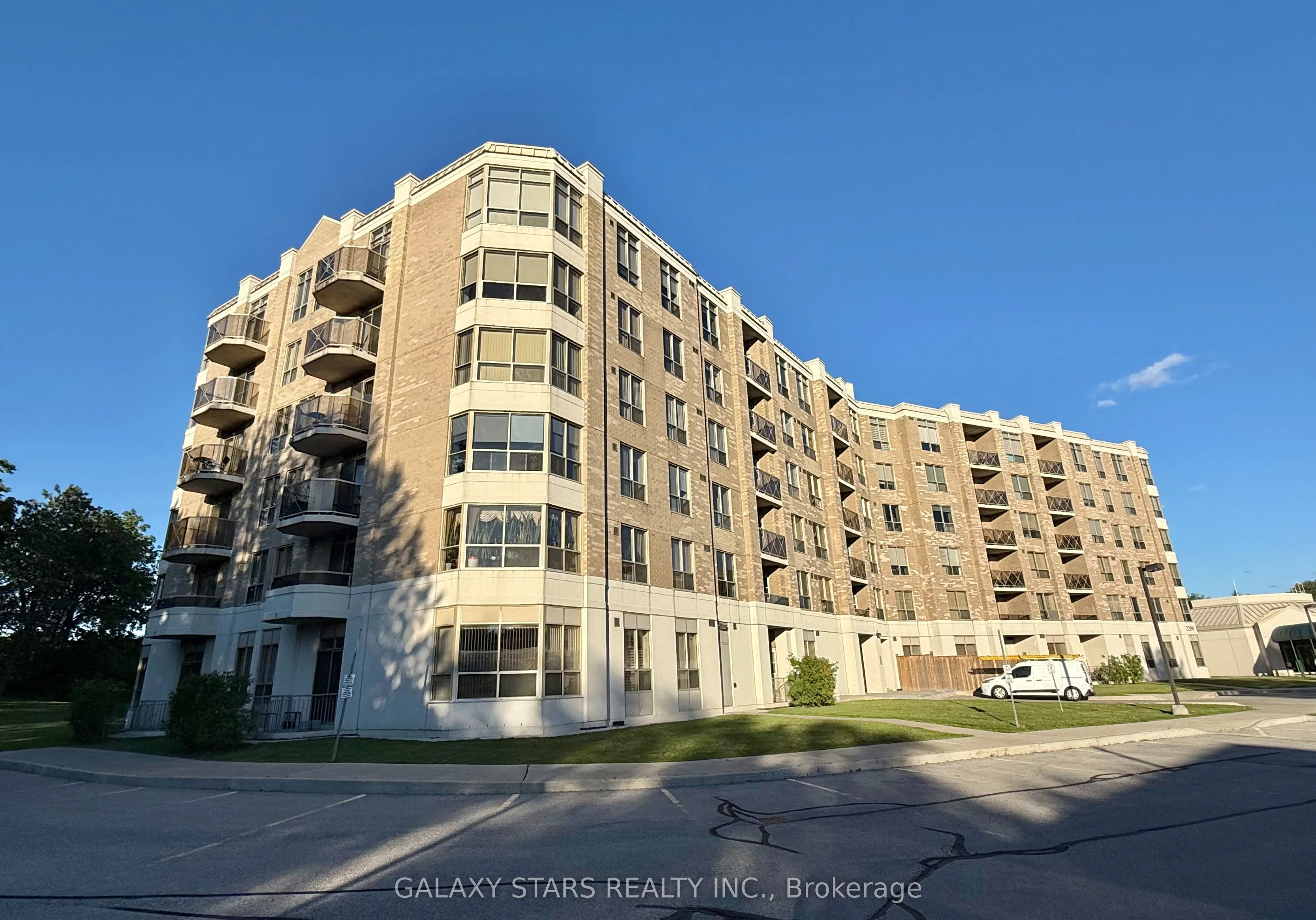 2200 John Street #106