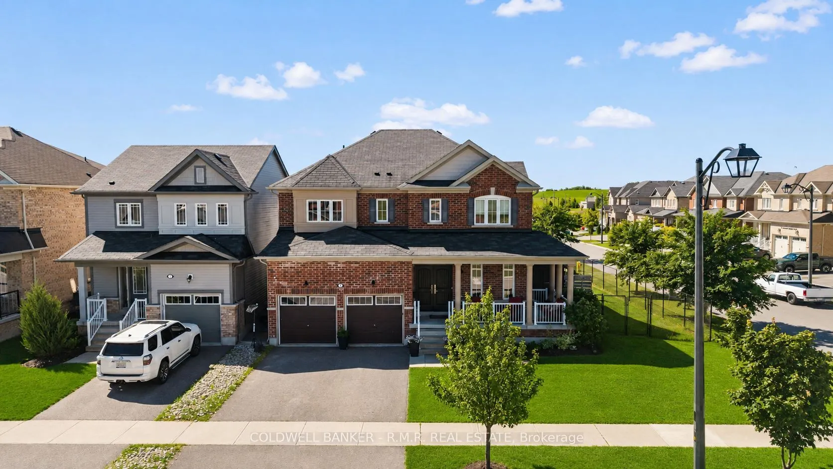 3 Don Hadden Crescent
