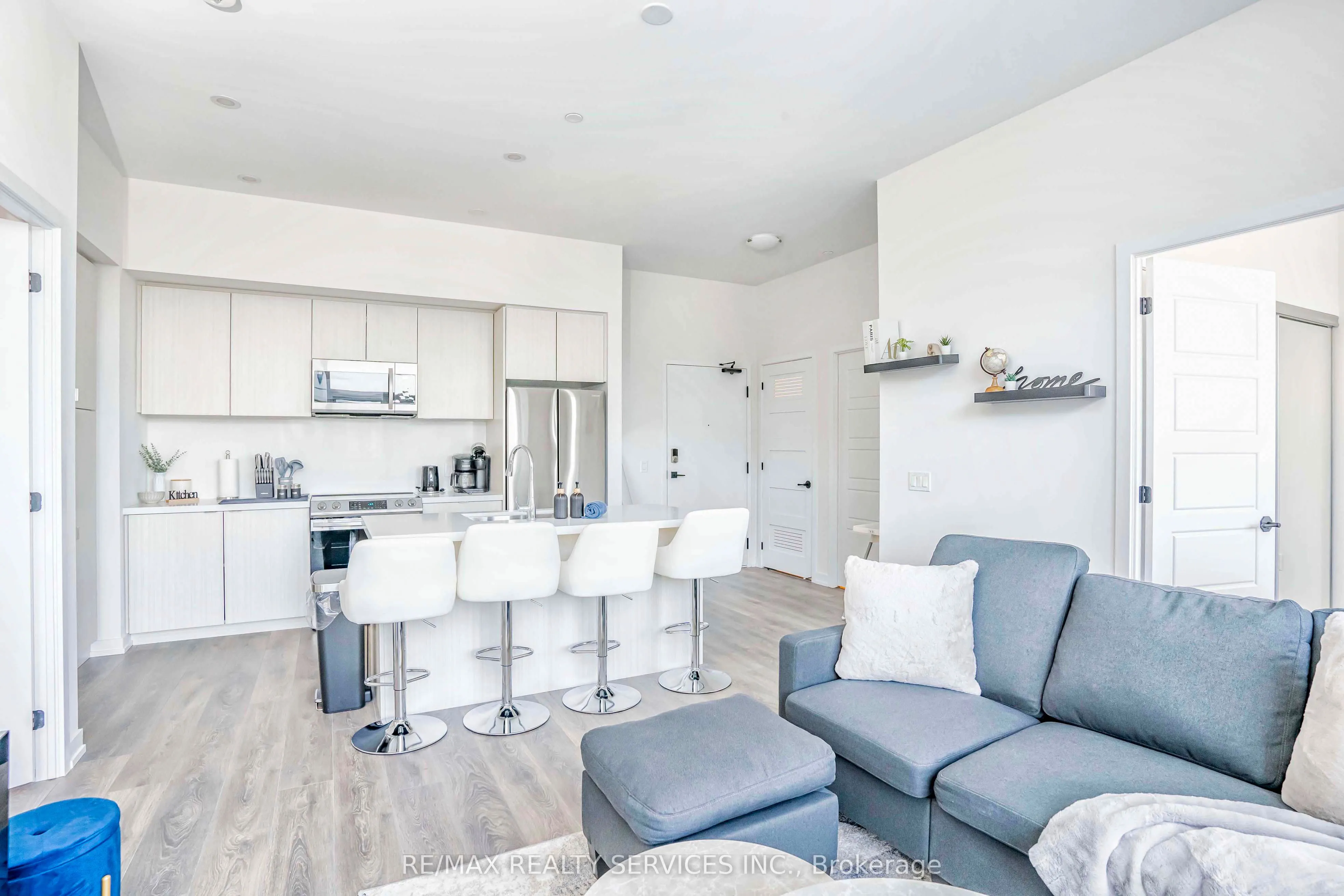 415 Sea Ray Avenue #403