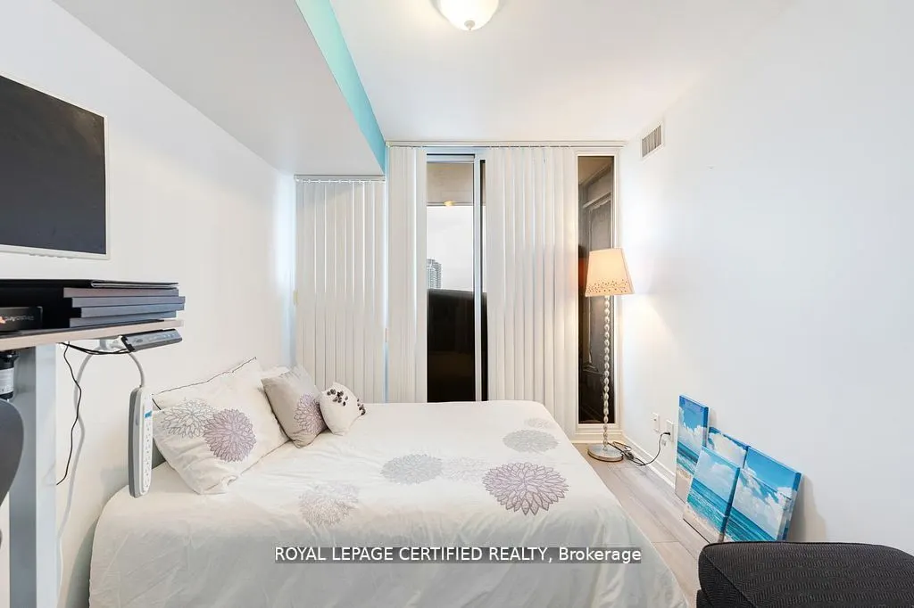 29 Northern Heights #606