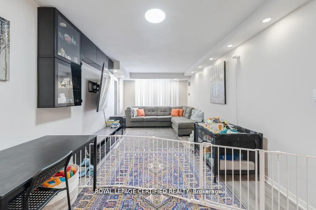 29 Northern Heights #606