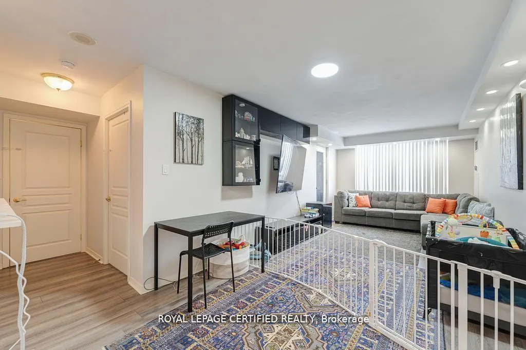 29 Northern Heights #606
