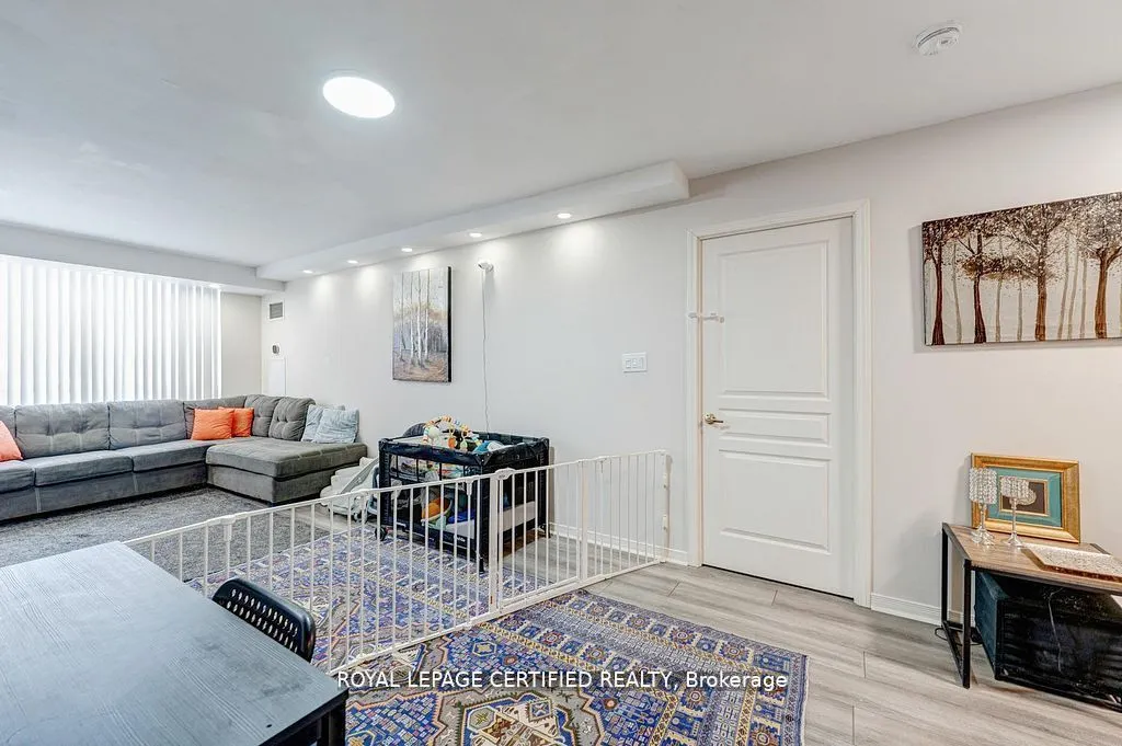 29 Northern Heights #606
