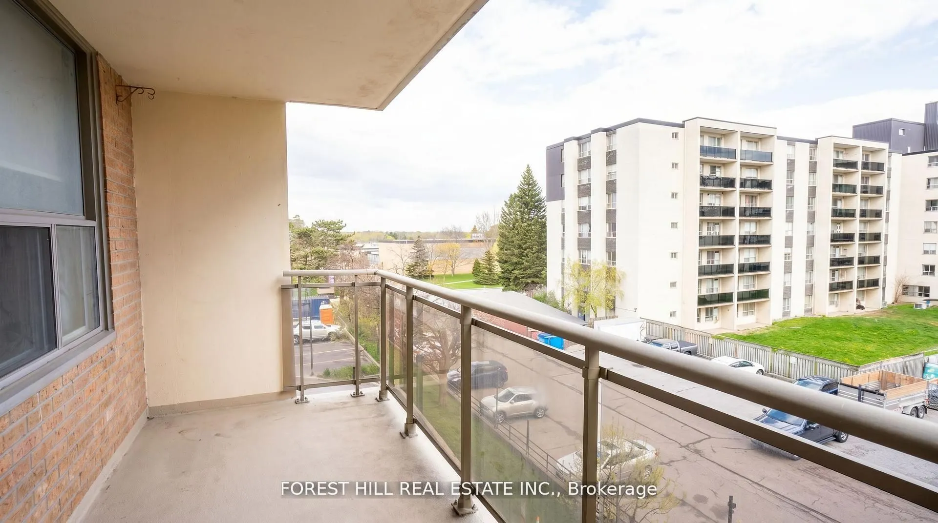 180 DUDLEY Avenue #302