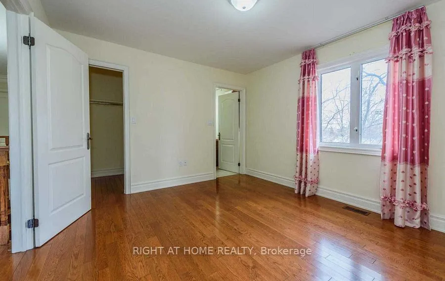 5A Pearson Avenue