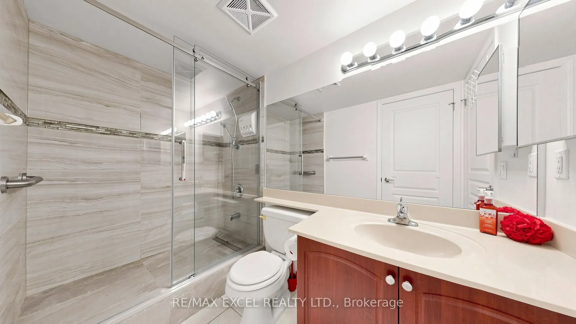 310 Red Maple Road #318