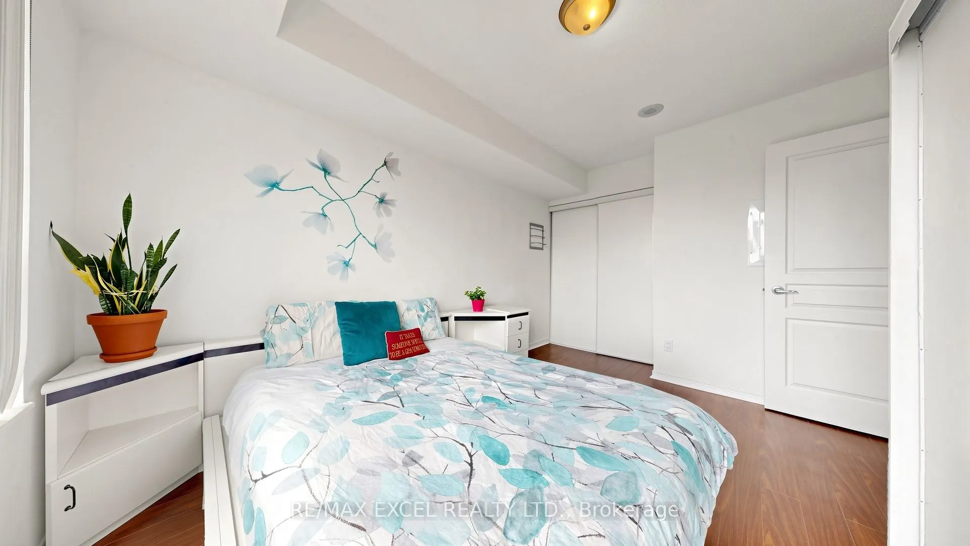 310 Red Maple Road #318