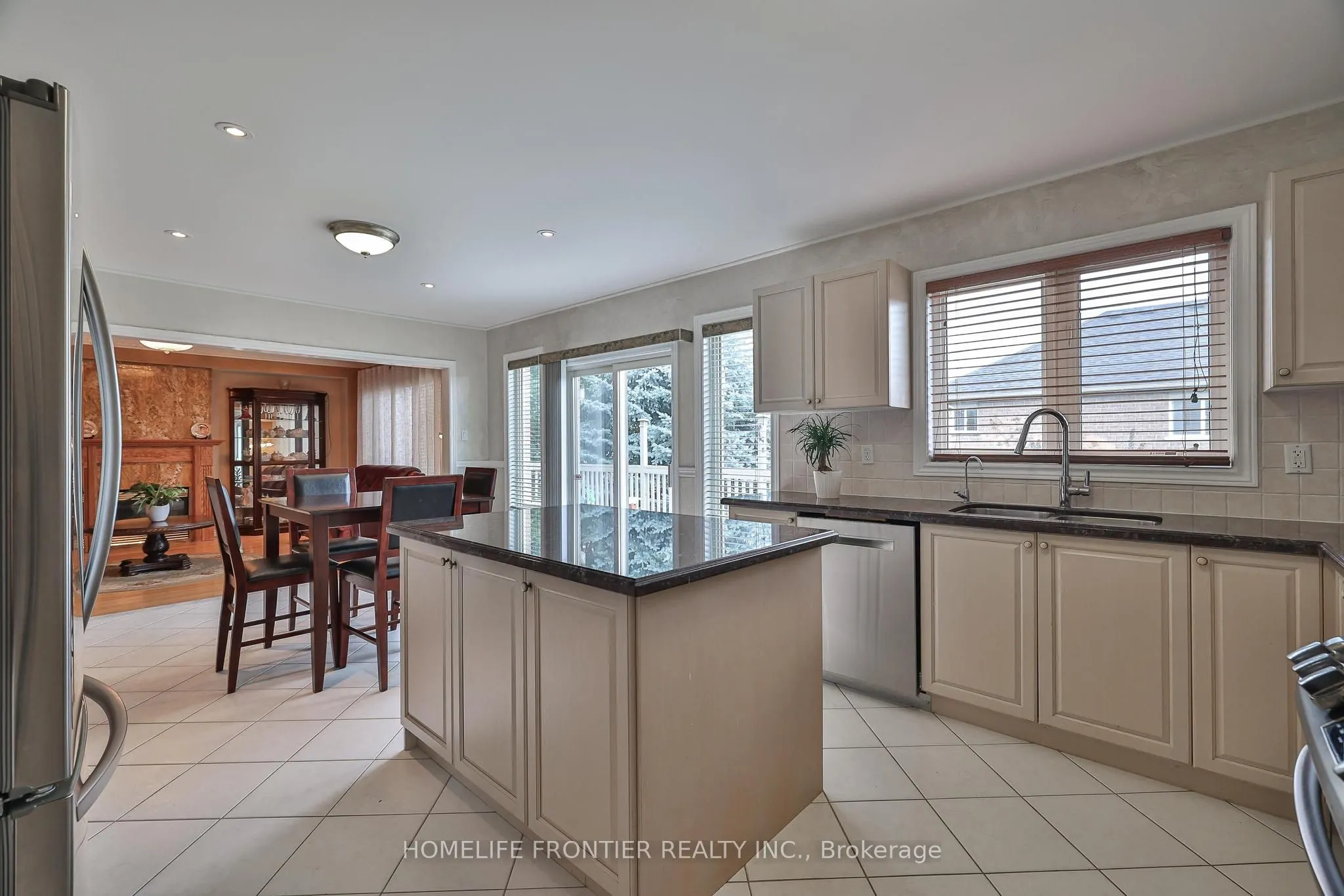110 Red River Crescent
