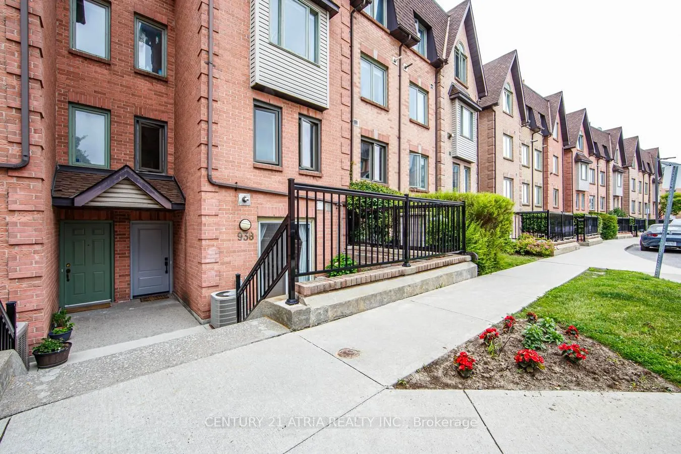 75 Weldrick Road E #938