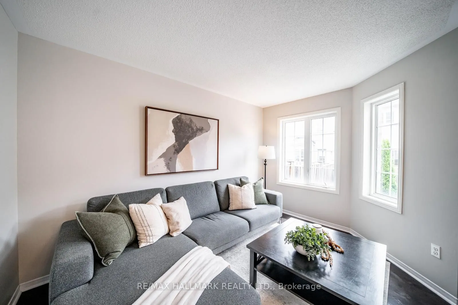85 Vera Lynn Crescent