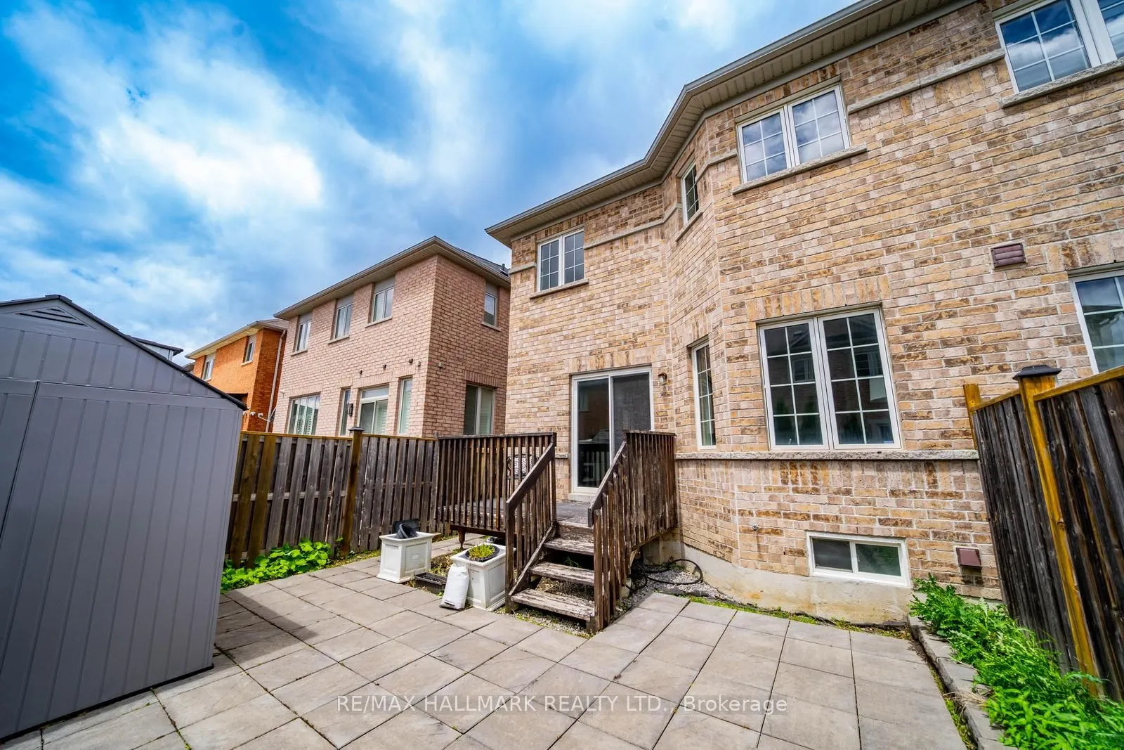 85 Vera Lynn Crescent