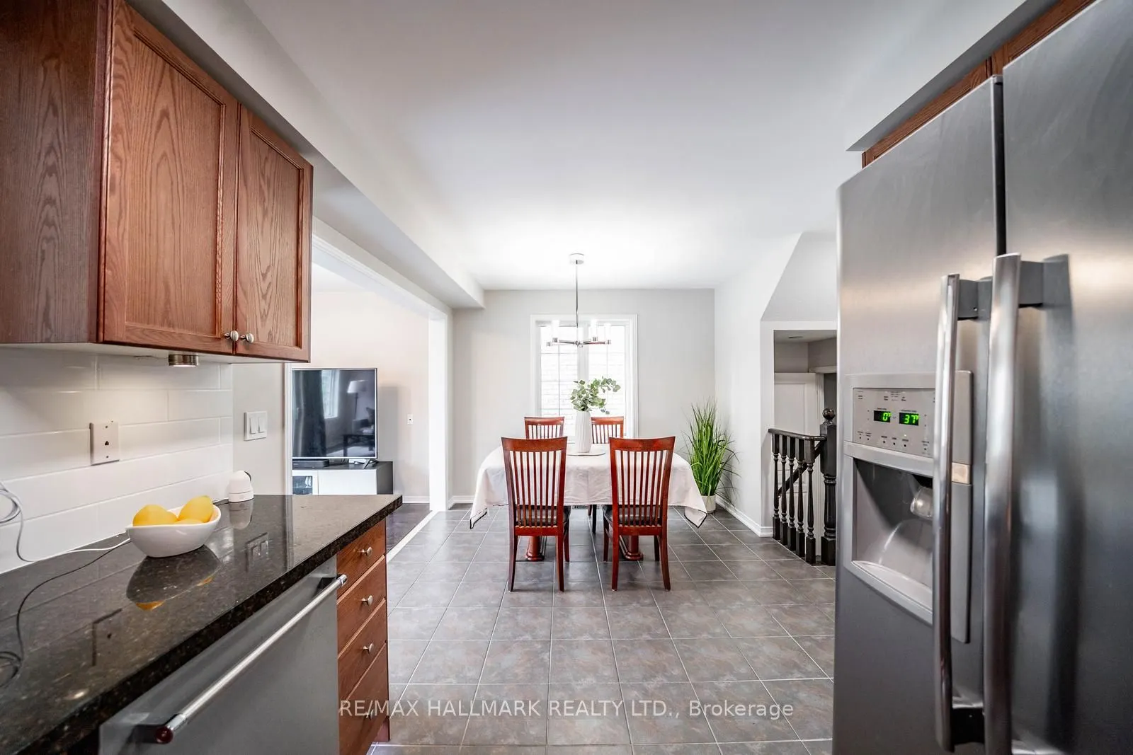 85 Vera Lynn Crescent