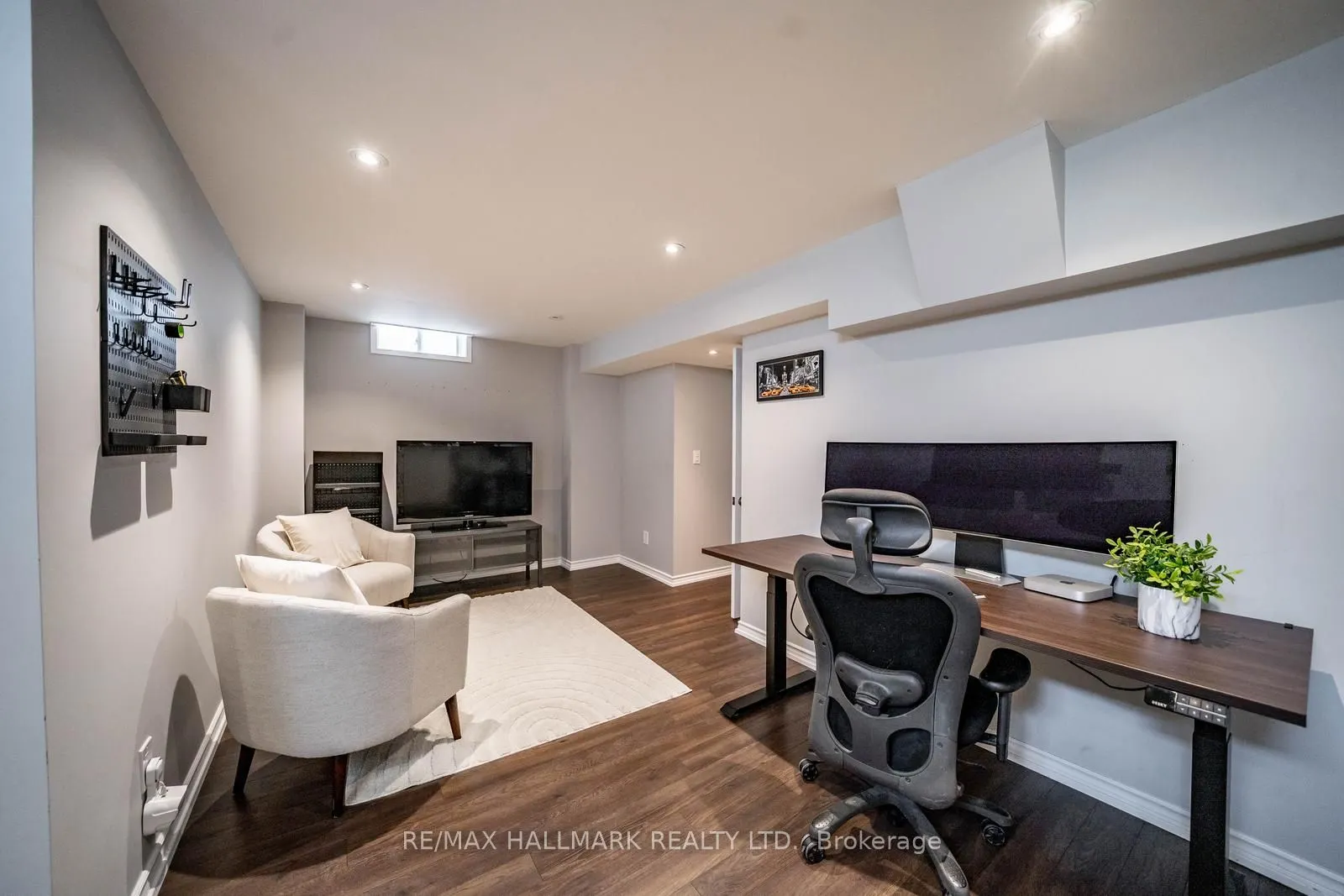 85 Vera Lynn Crescent