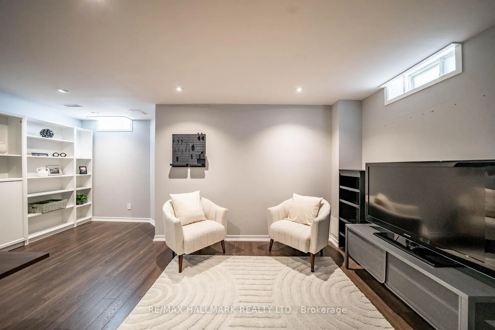 85 Vera Lynn Crescent