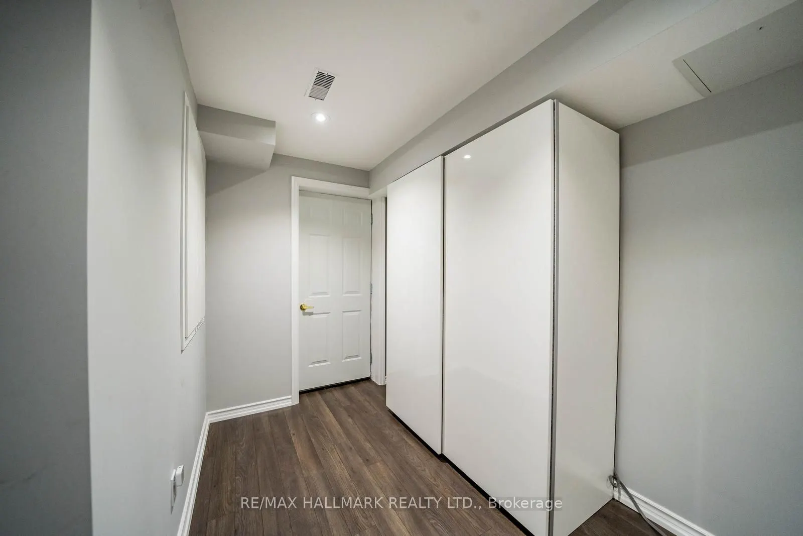 85 Vera Lynn Crescent