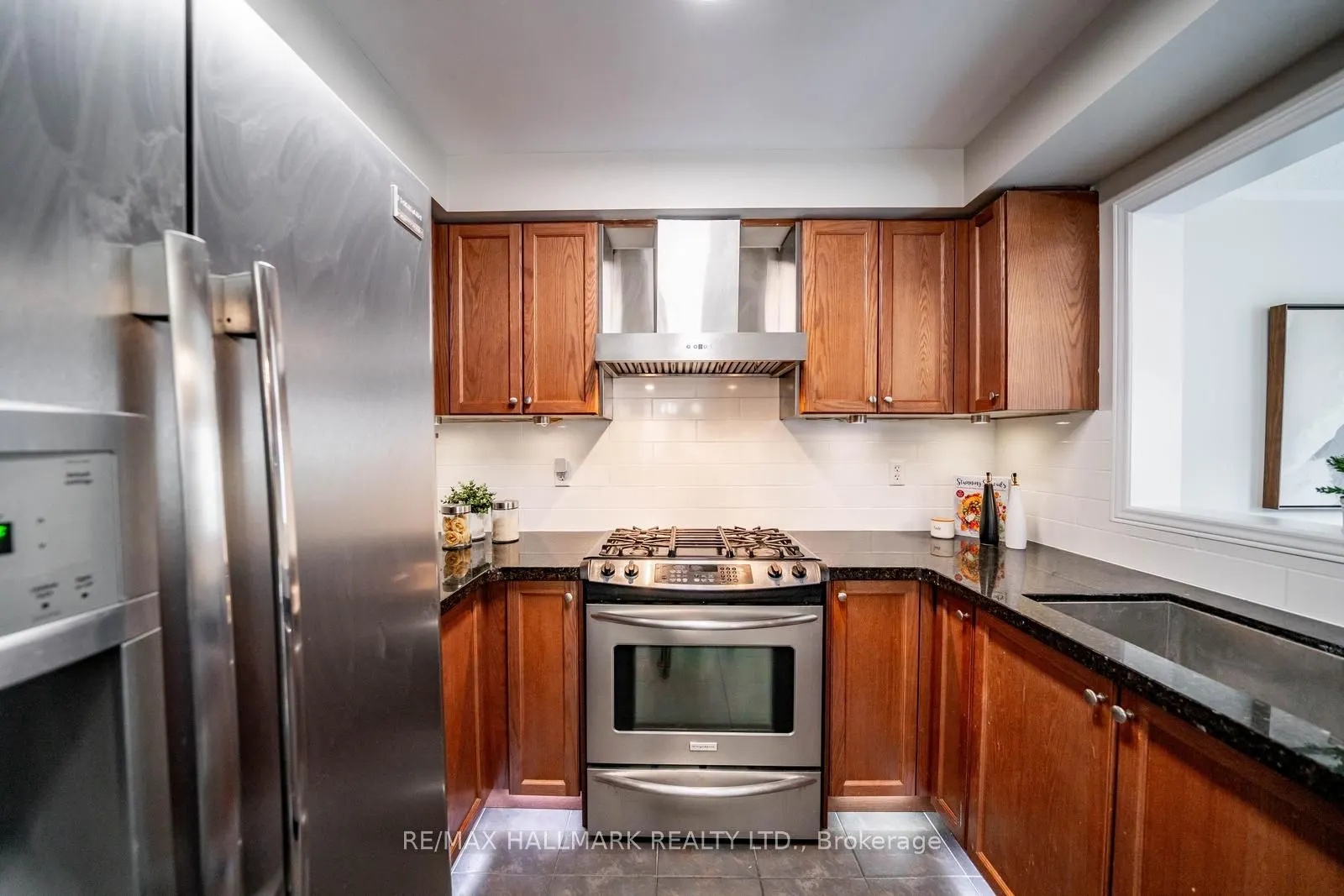 85 Vera Lynn Crescent