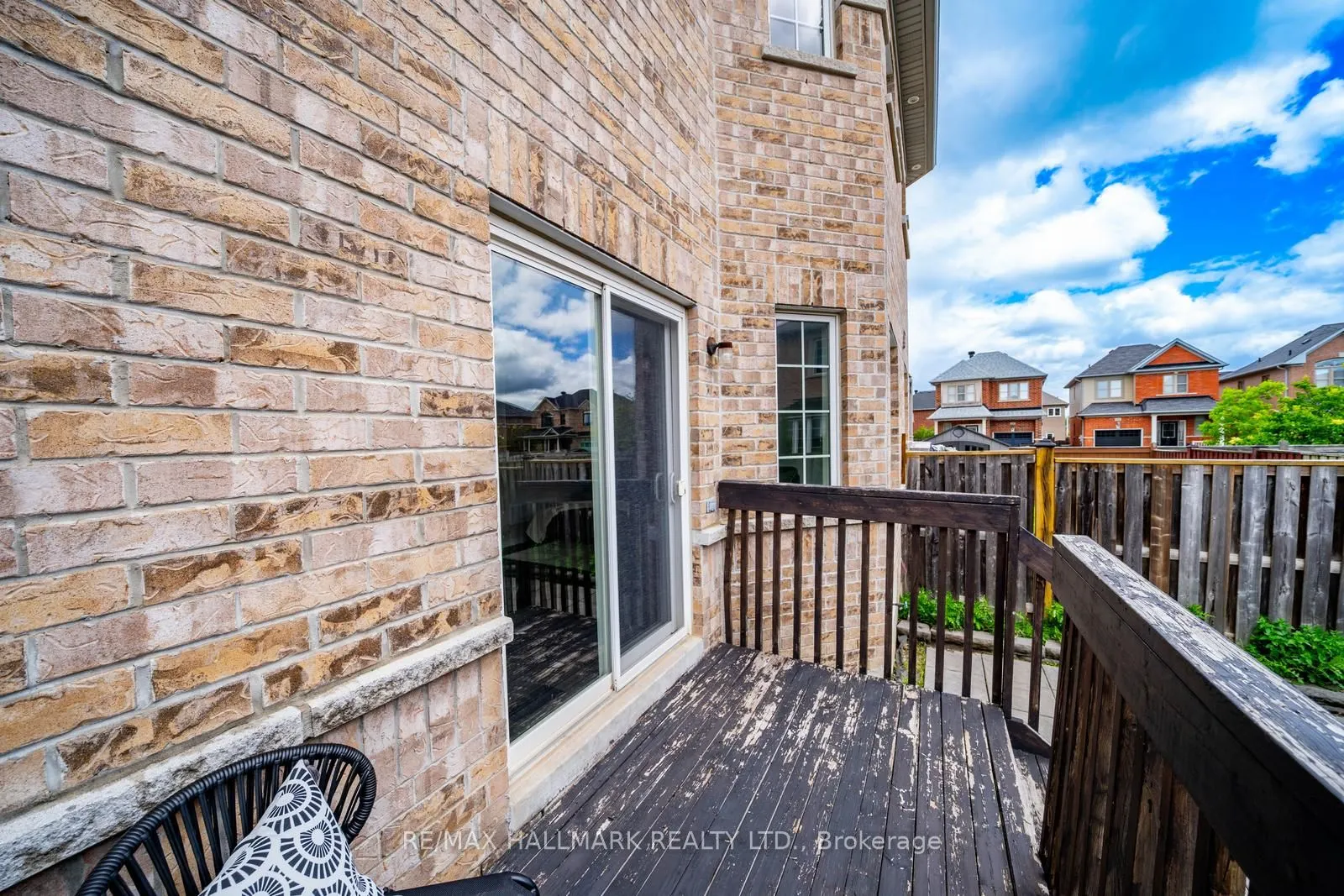 85 Vera Lynn Crescent