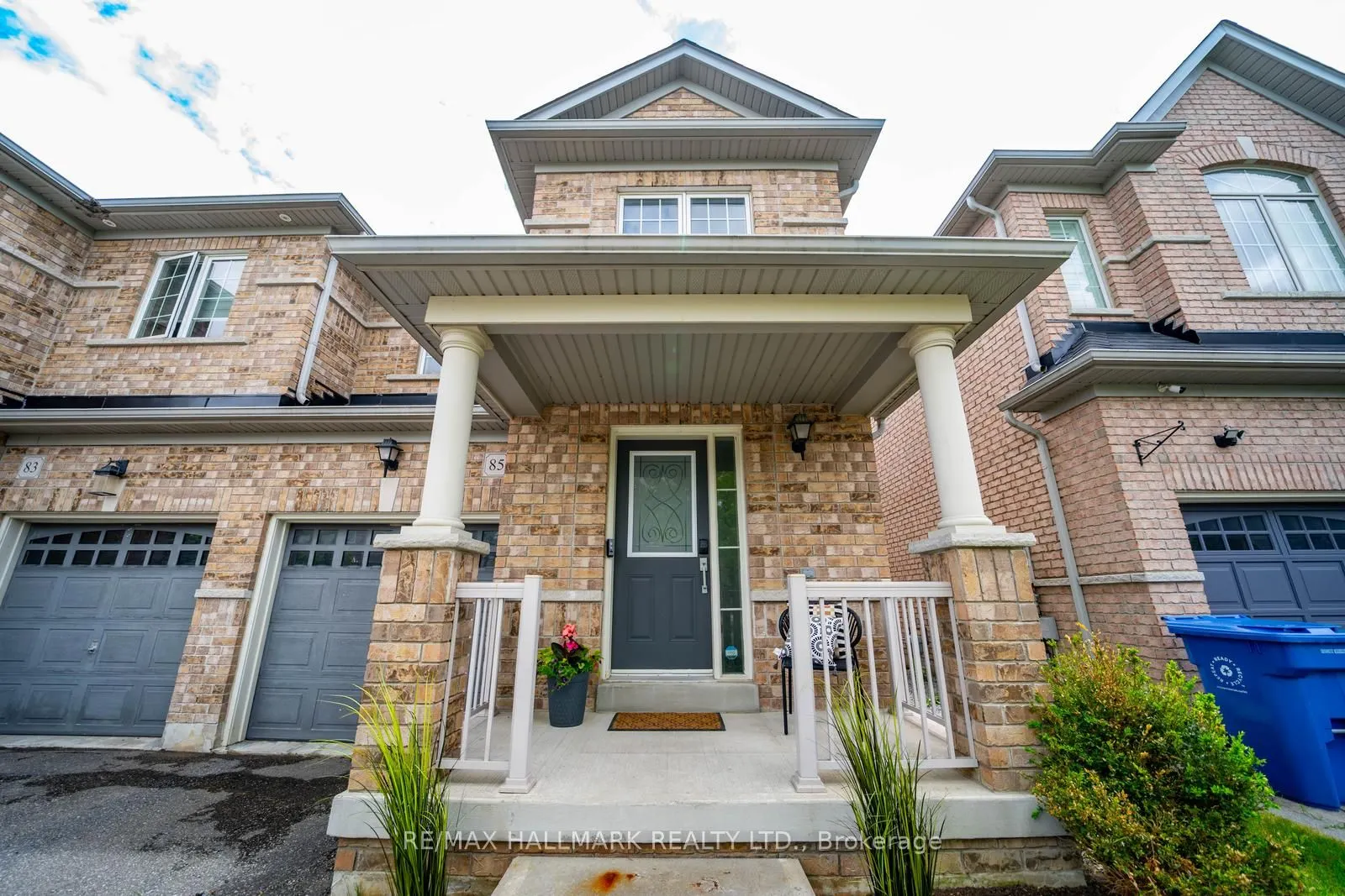 85 Vera Lynn Crescent