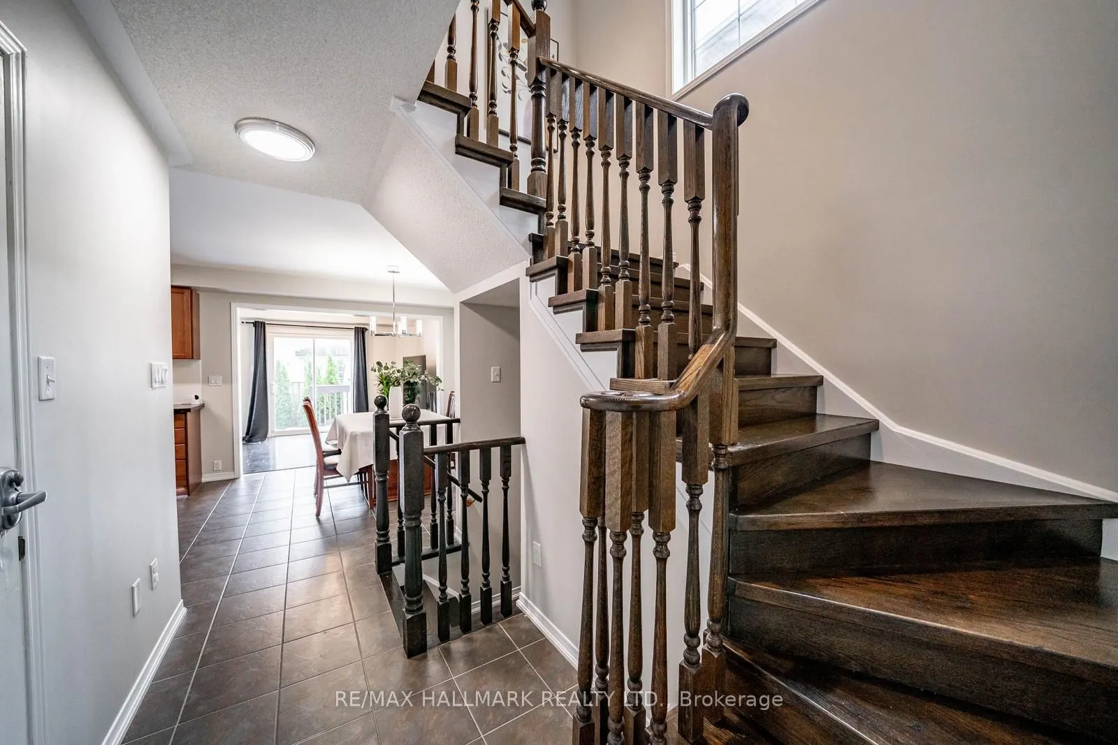 85 Vera Lynn Crescent