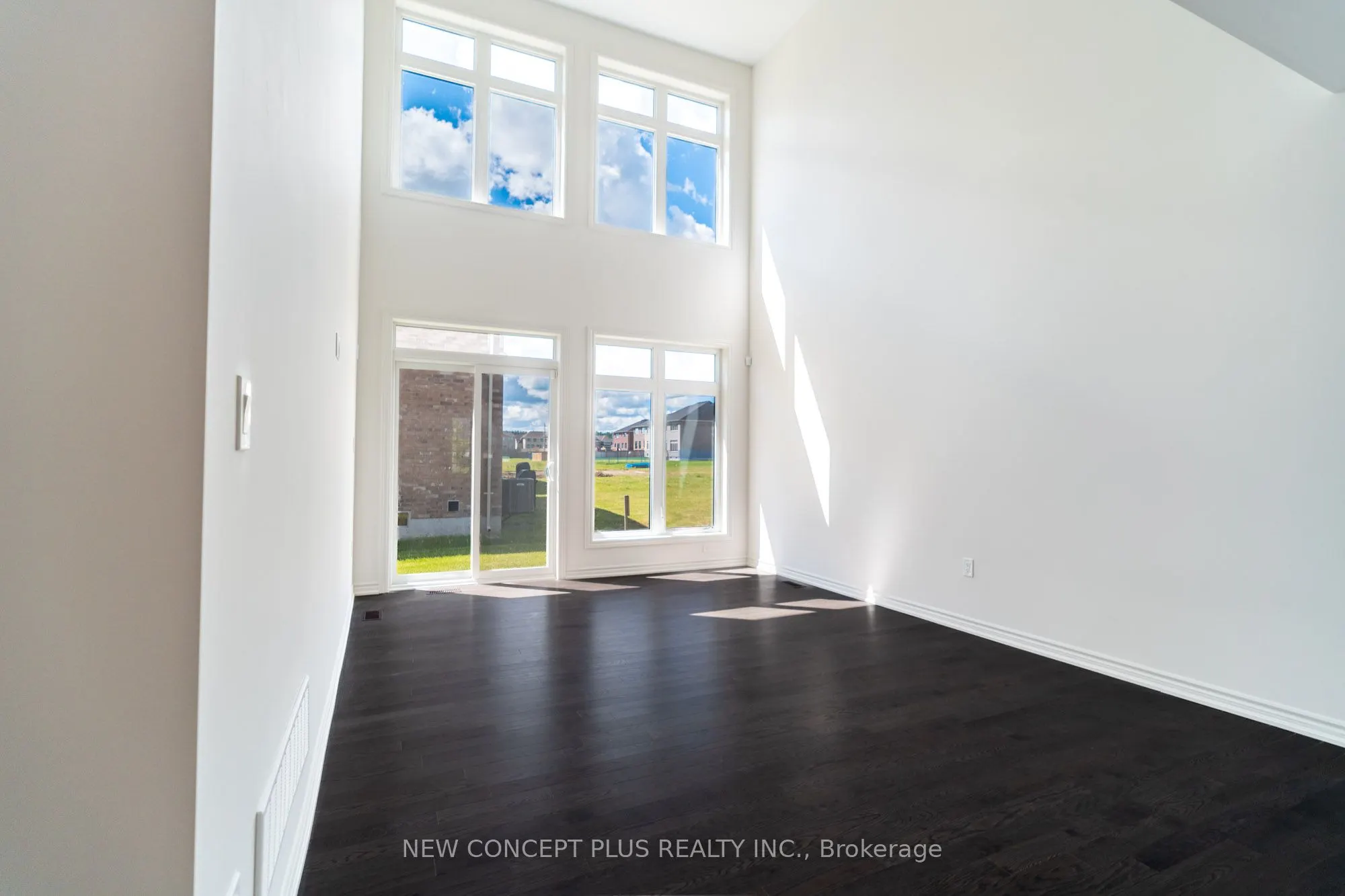 10 Mayapple Street