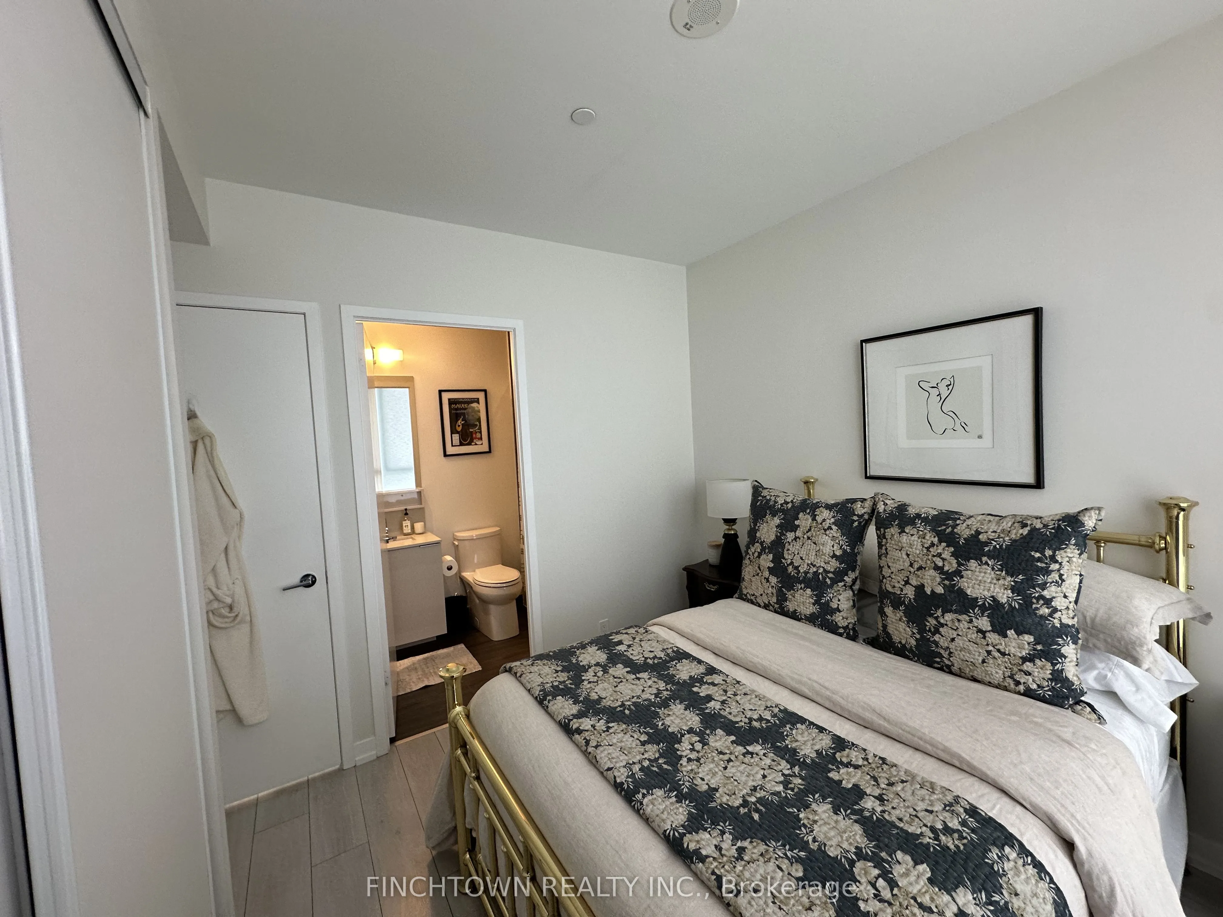 5 Buttermill Avenue #PH09