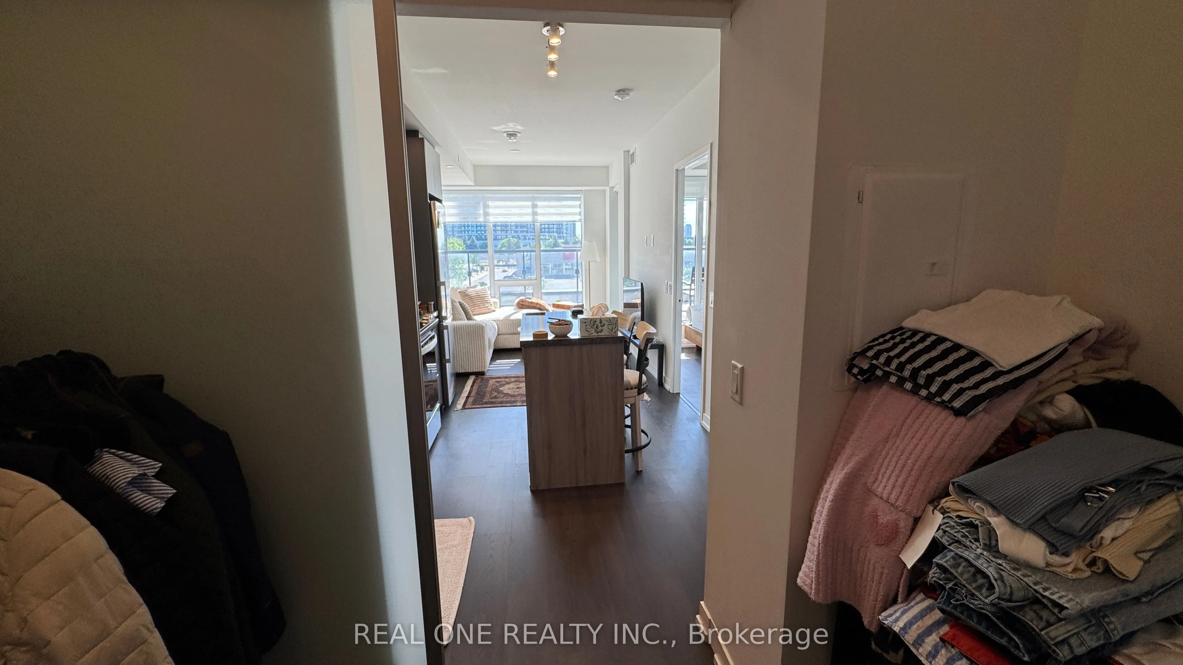 8868 Yonge Street #201E