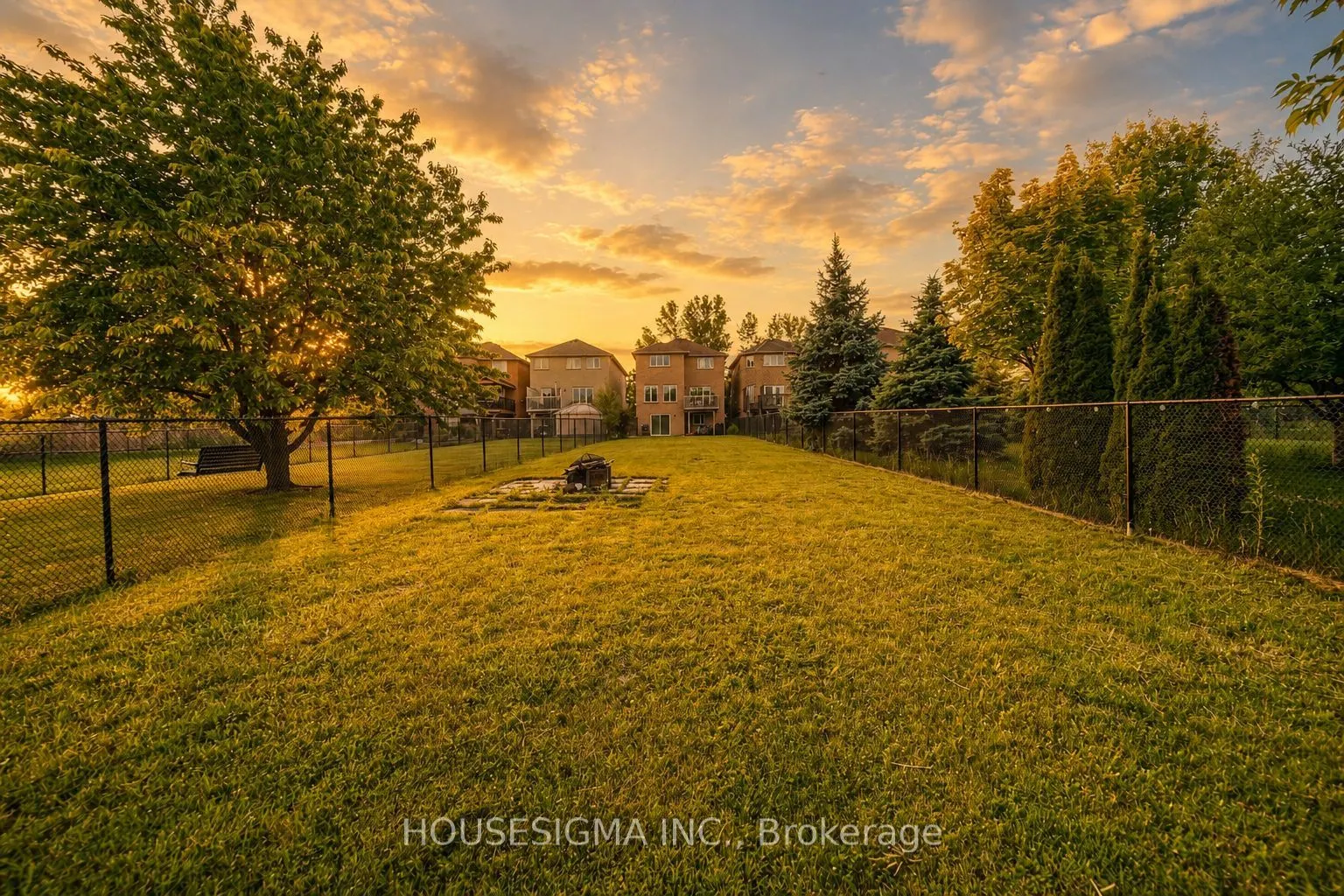 266 Royalpark Way
