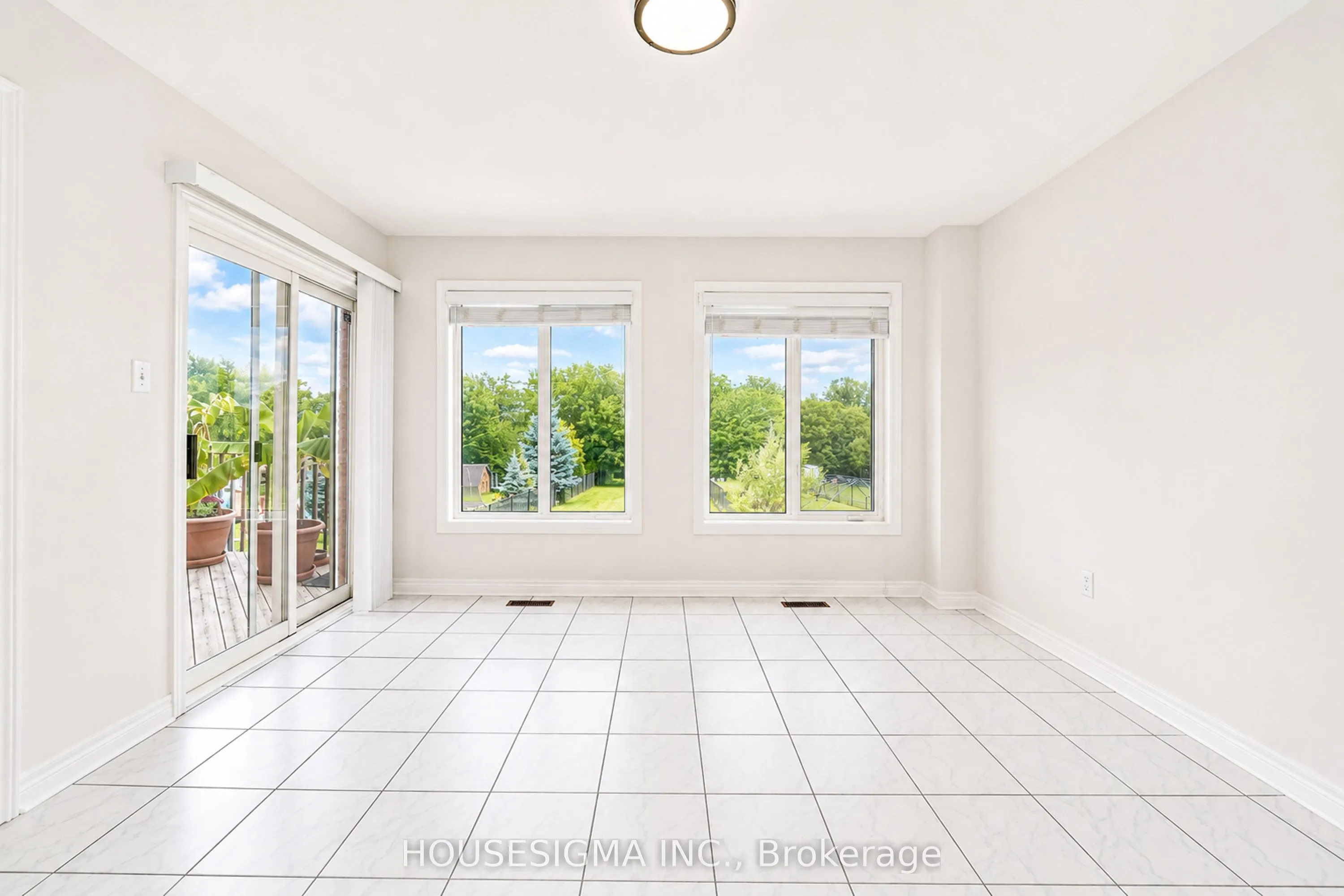 266 Royalpark Way