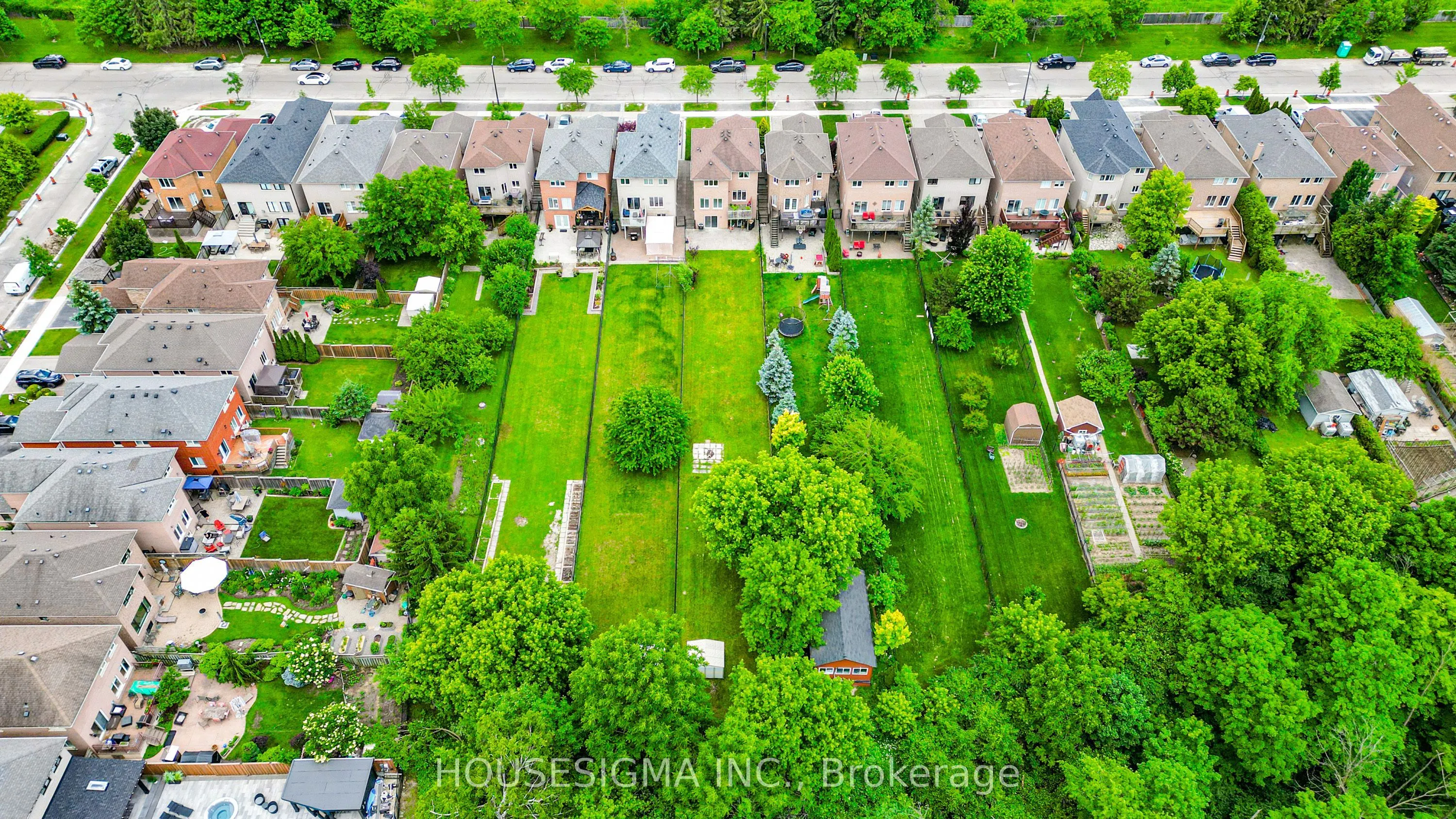 266 Royalpark Way