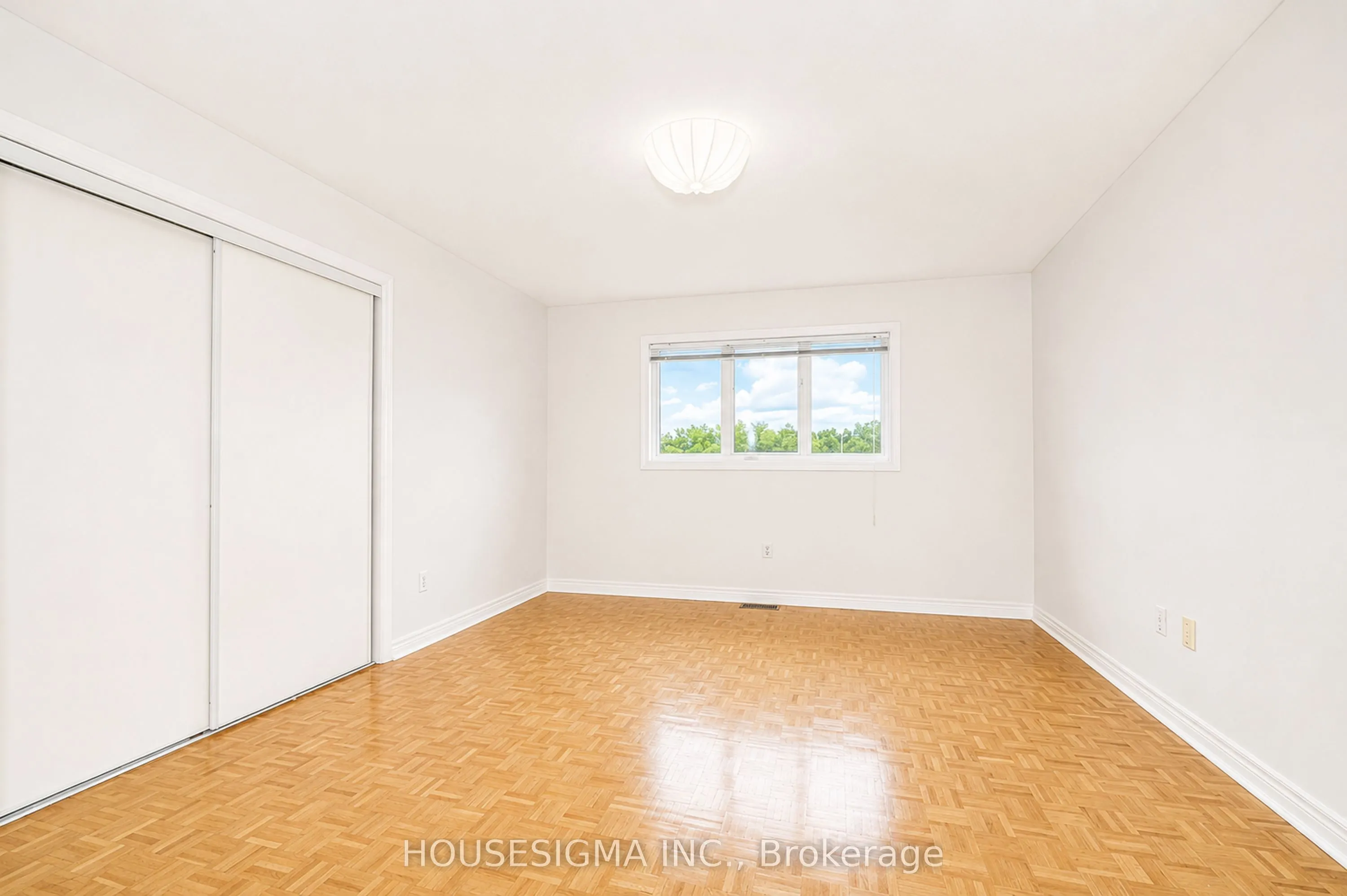 266 Royalpark Way