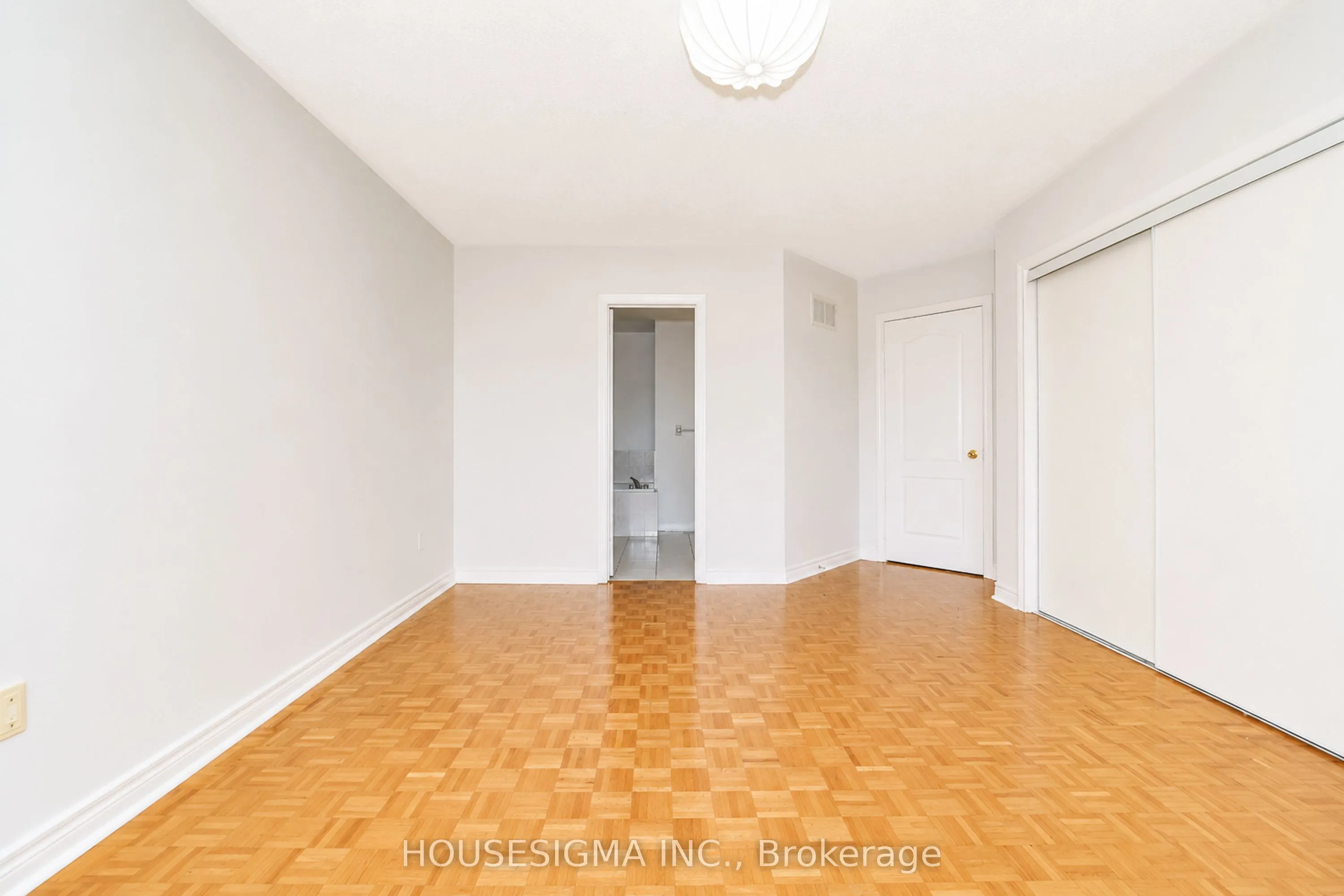 266 Royalpark Way