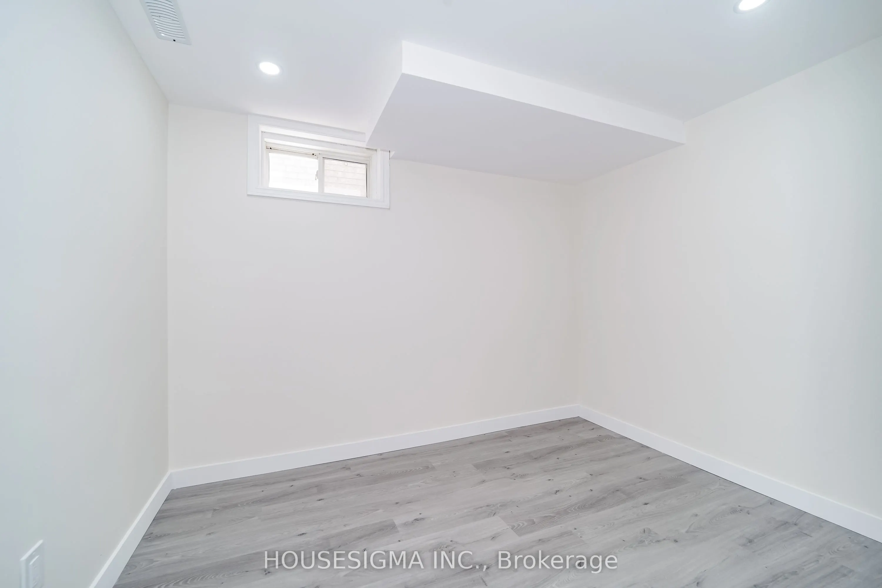 266 Royalpark Way