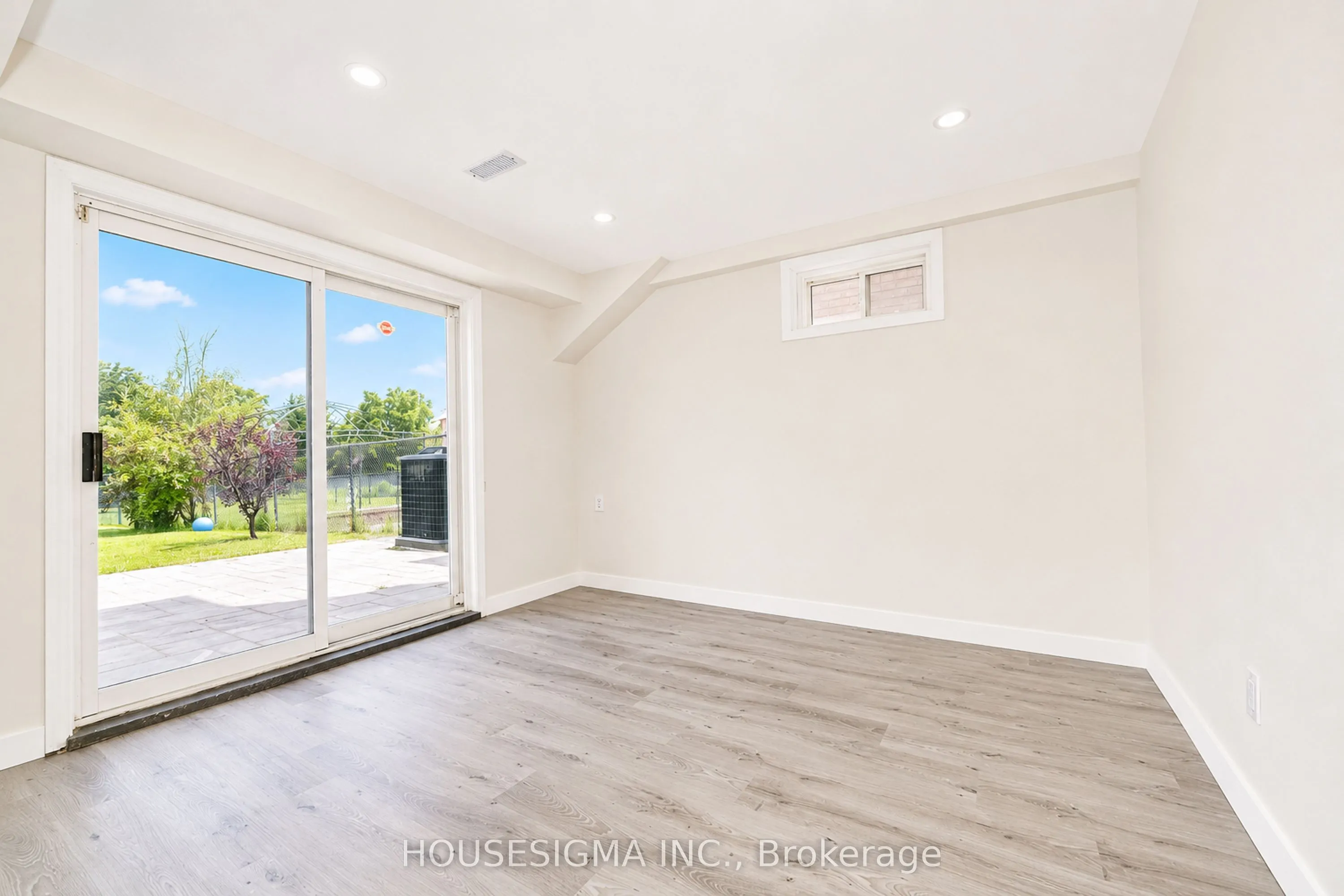 266 Royalpark Way
