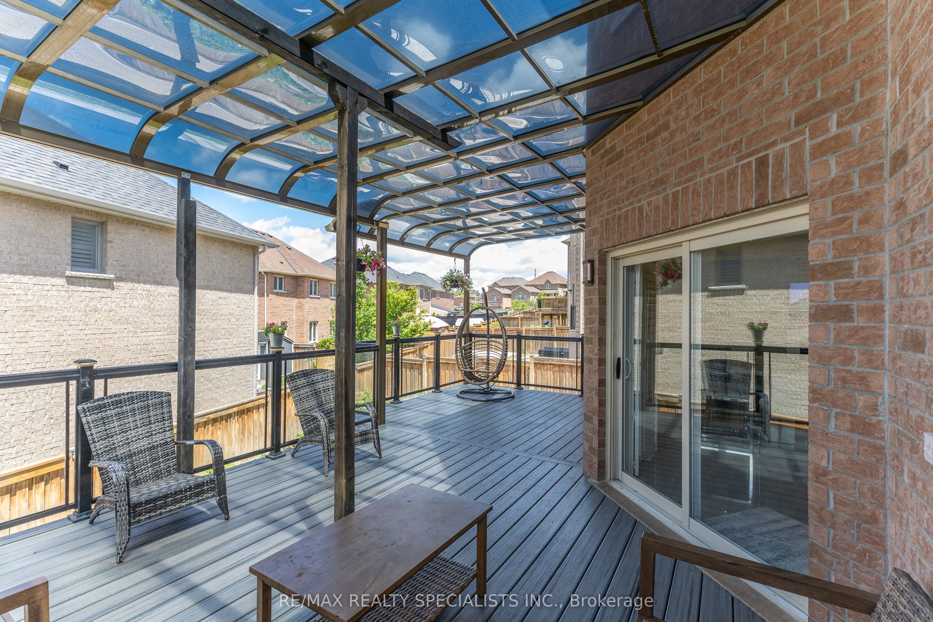 8 W. Dykie Court